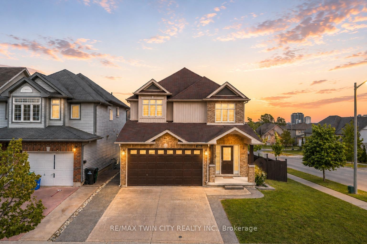 1263 Countrystone Drive, Kitchener, ON N2N 3S4