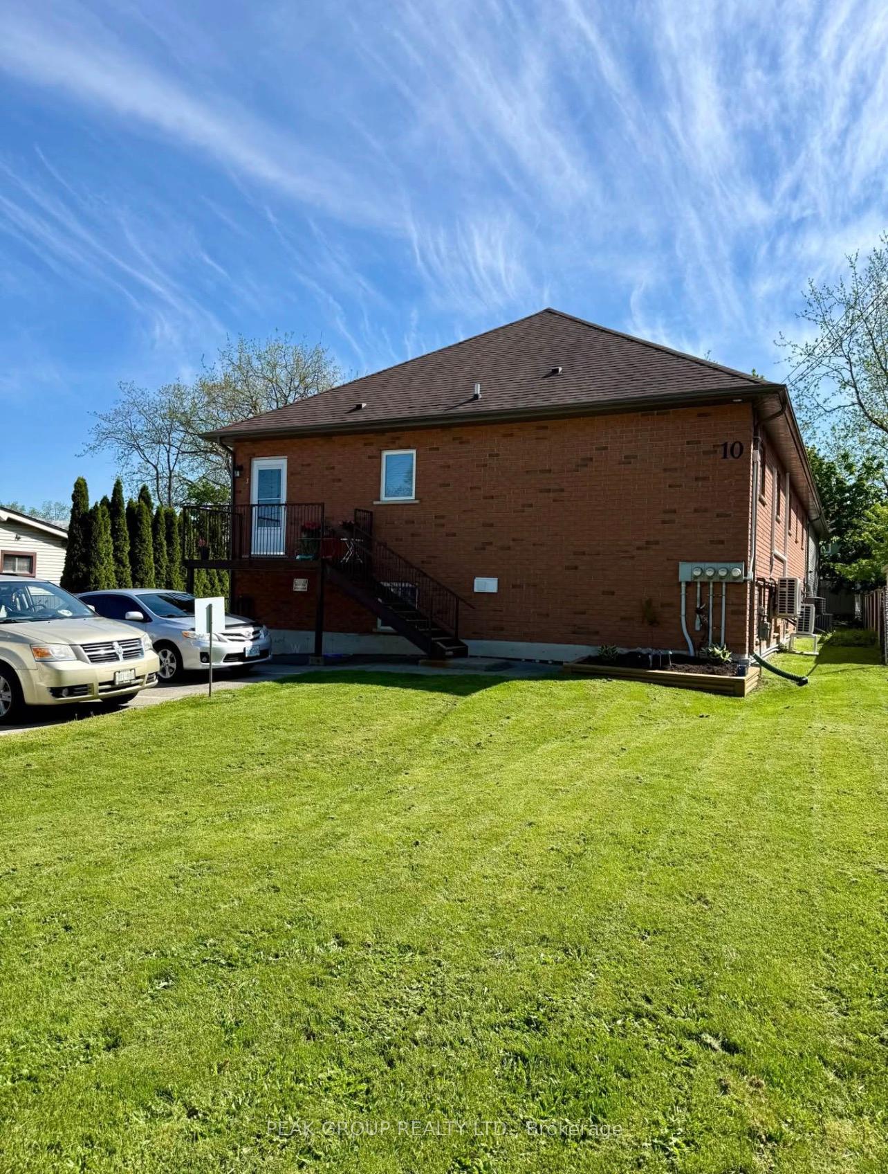 10 Carnegie Lane, Grimsby, ON L3M 1Y1