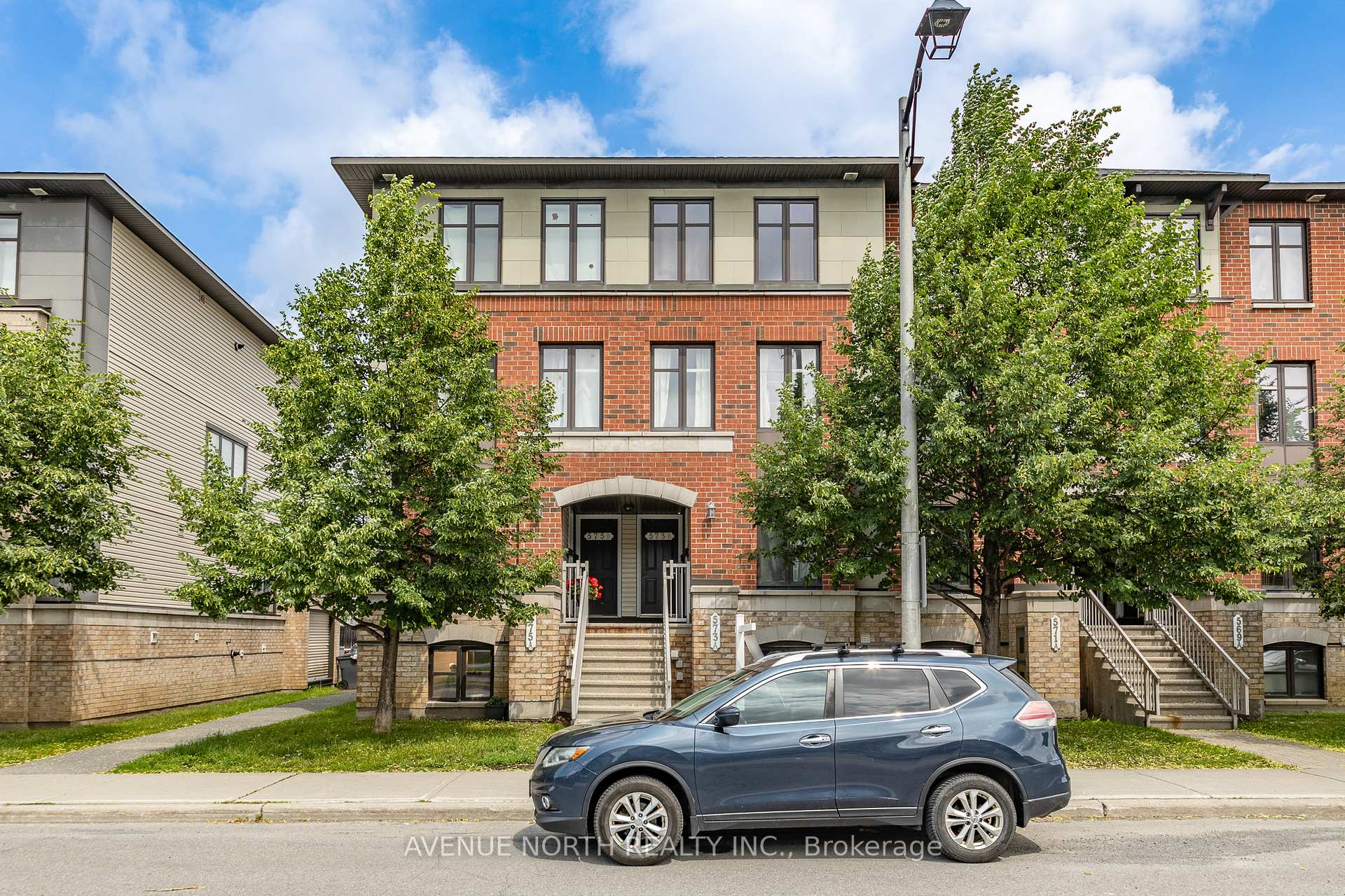573B Chapman Mills Drive, Barrhaven, ON K2J 5T2