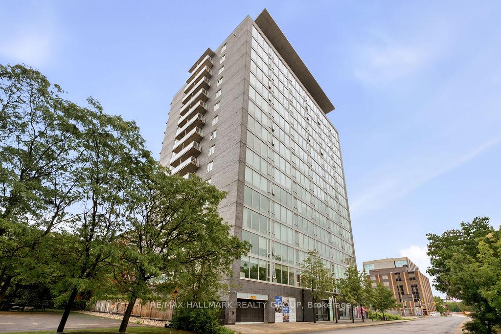 300 Lisgar Street 701, Ottawa Centre, ON K2P 0E2