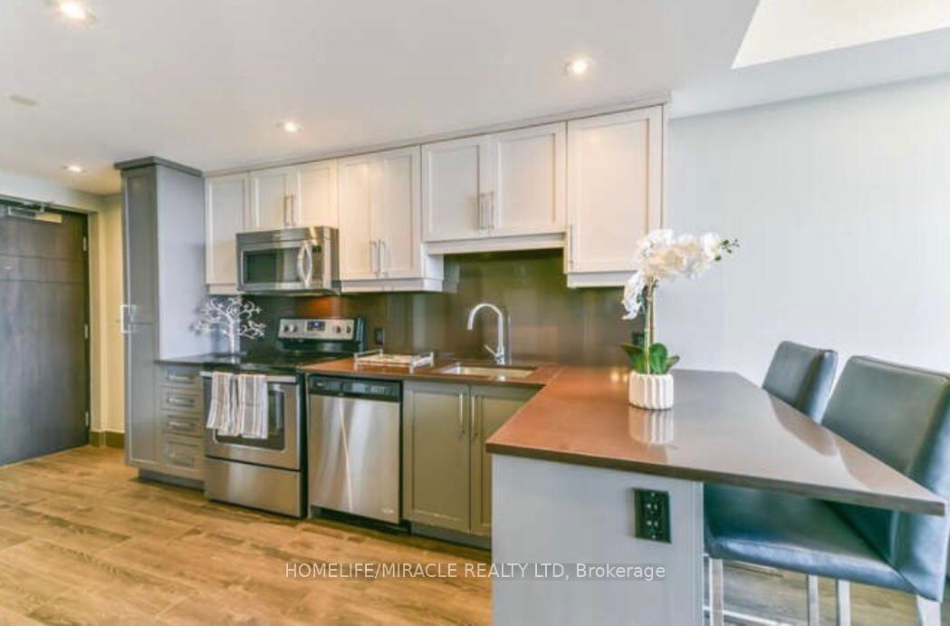 330 Phillip Street N-808, Waterloo, ON N2L 3W9