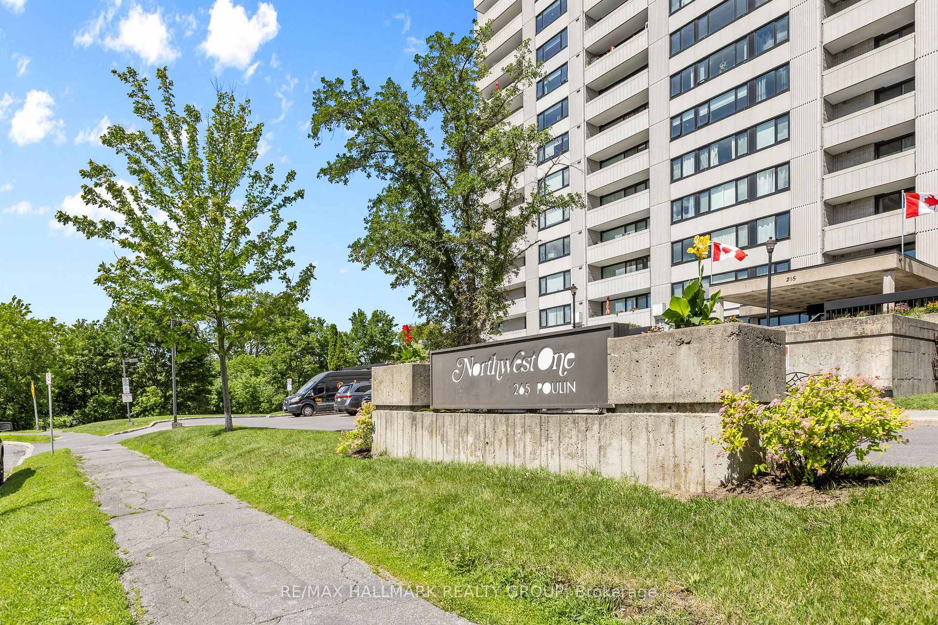 265 Poulin Avenue 805, Britannia - Lincoln Heights and Area — photo 2 of 5