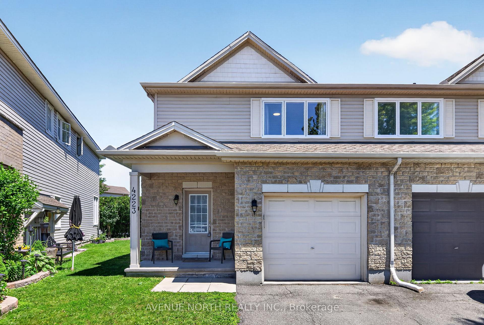 4223 Kelly Farm Drive E, Blossom Park - Airport and Area, ON K1T 0A5 — Blossom Park - Airport and Area, Ontario