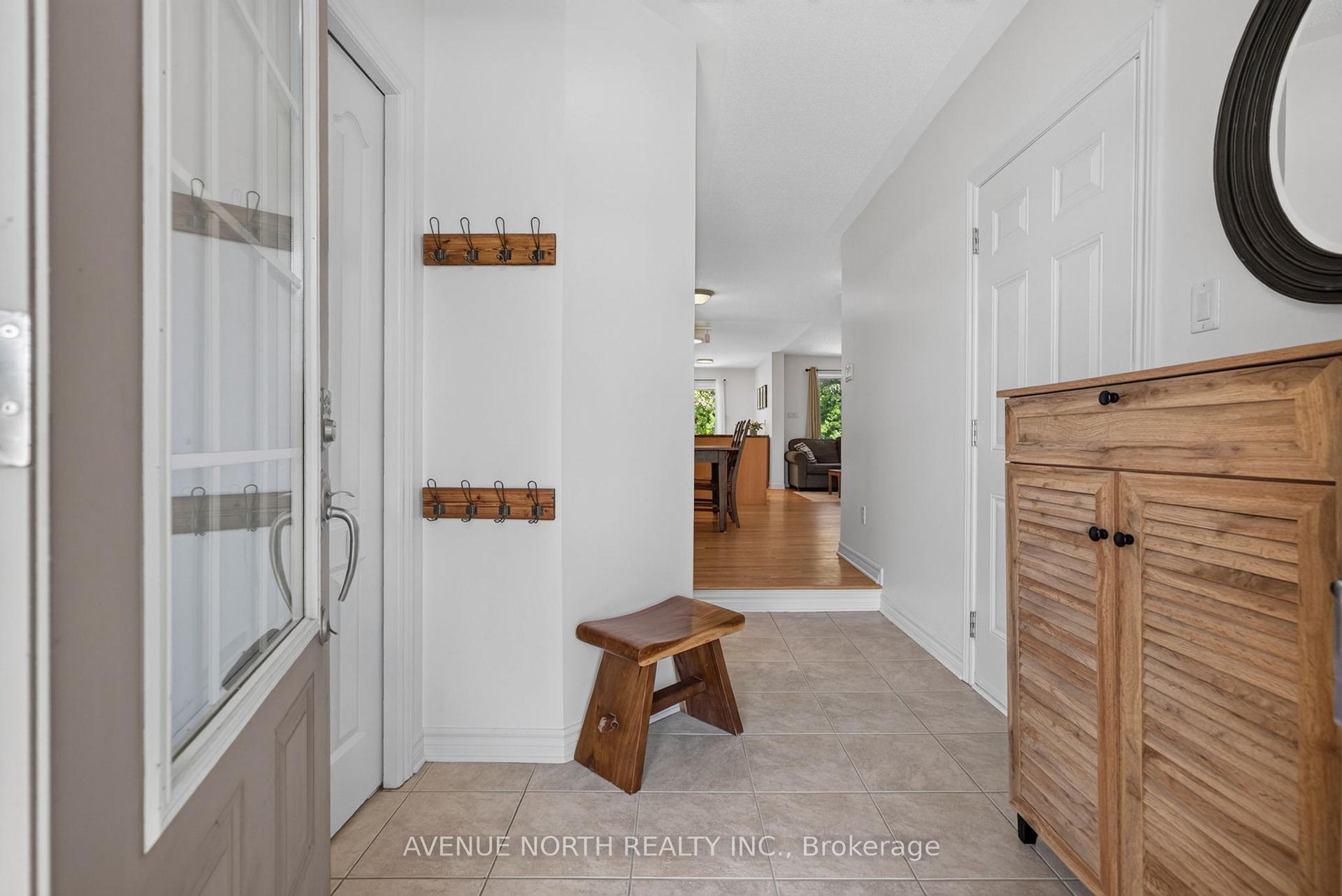 4223 Kelly Farm Drive E, Blossom Park - Airport and Area — photo 3 of 5