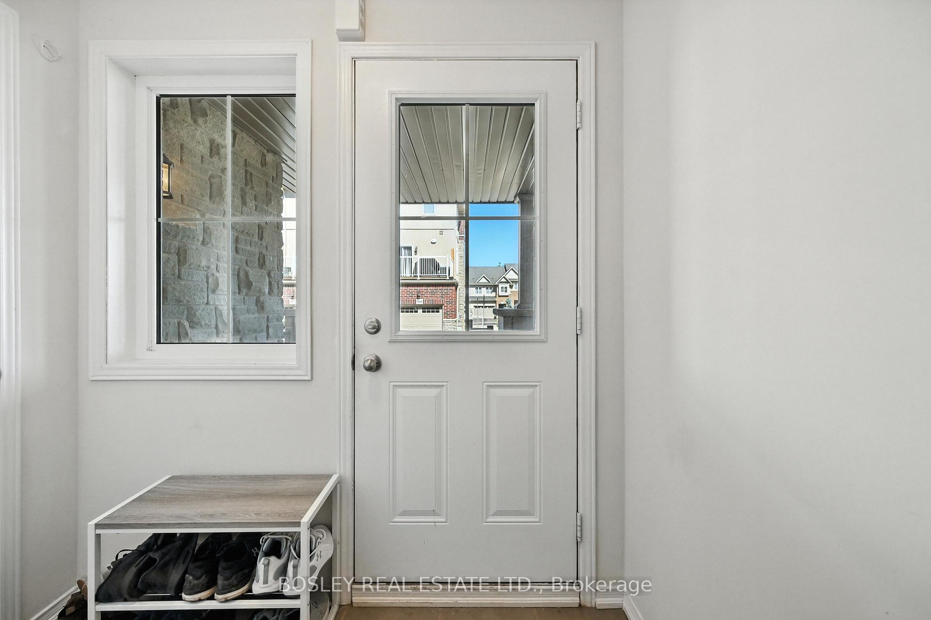 5016 Desantis Drive, Lincoln — photo 4 of 5