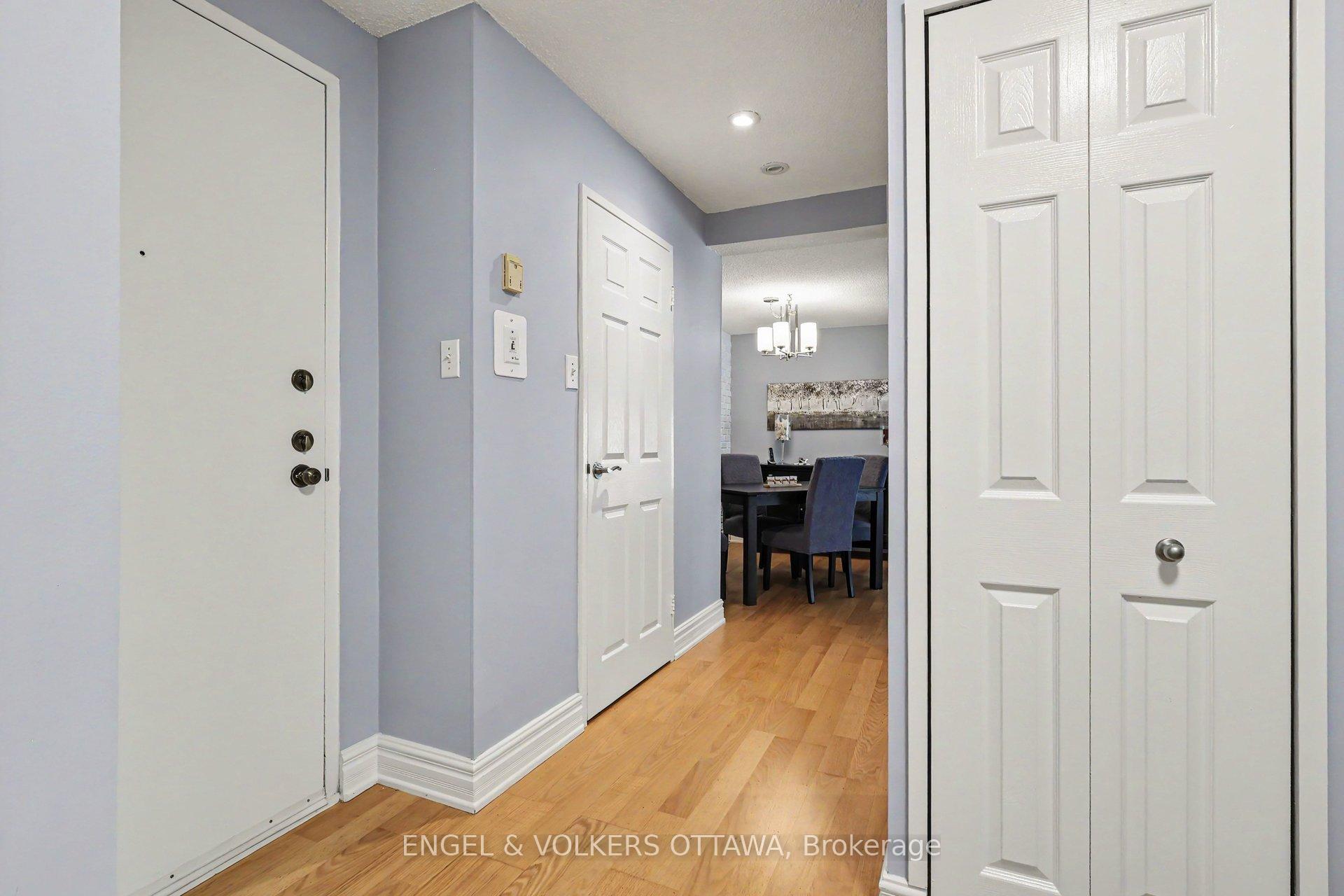 915 Elmsmere Road 109, Beacon Hill North - South and Area — photo 4 of 5