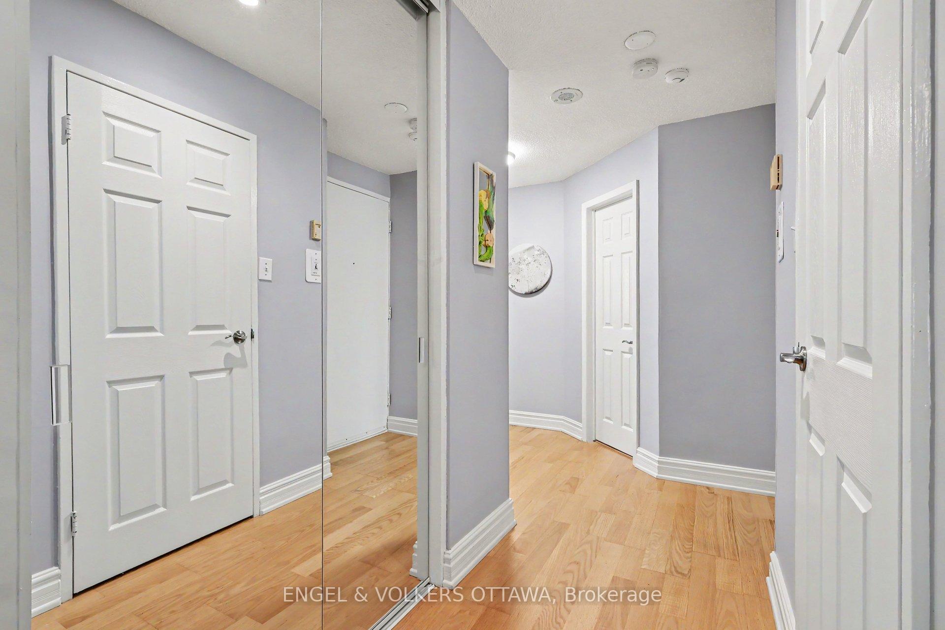 915 Elmsmere Road 109, Beacon Hill North - South and Area — photo 5 of 5
