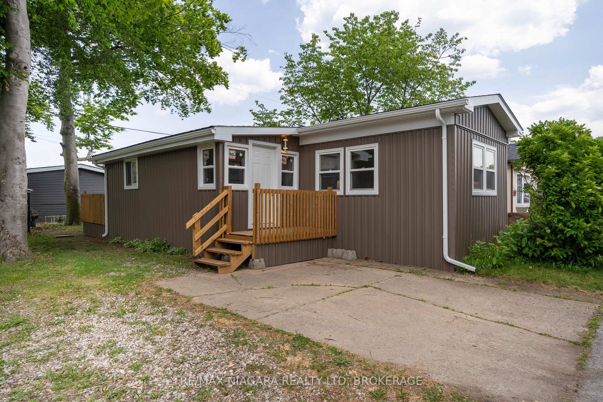 4597 Martha Lane, Lincoln, ON L3J 0W1 — Lincoln, Ontario