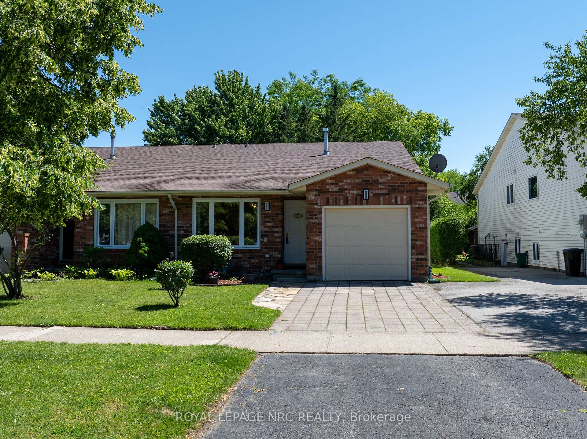 4916 Homestead Drive, Lincoln, ON L3J 0C4 — Lincoln, Ontario