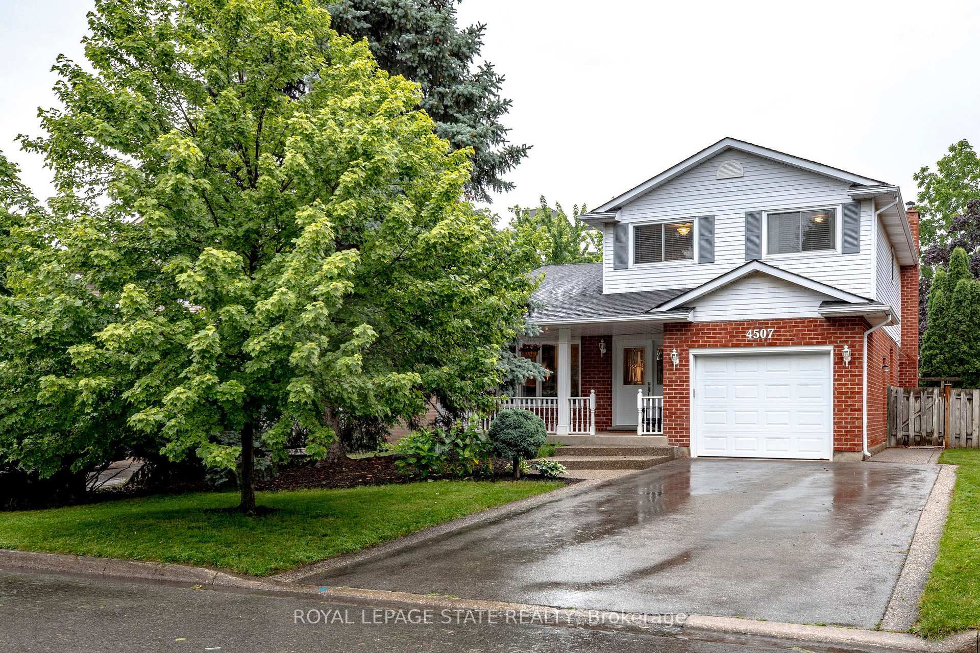 4507 Ivy Gardens Crescent, Lincoln — photo 2 of 5