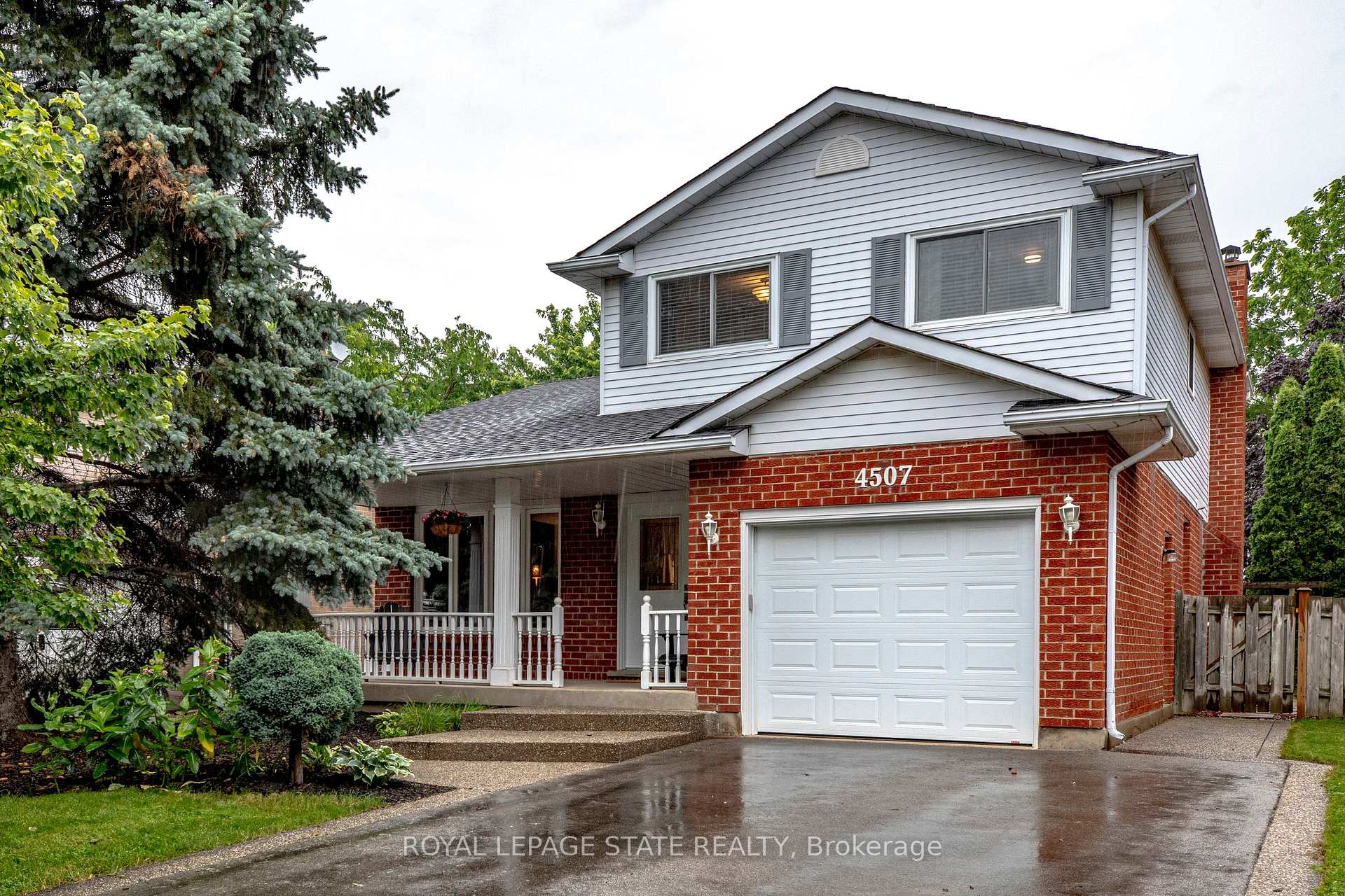 4507 Ivy Gardens Crescent, Lincoln — photo 3 of 5