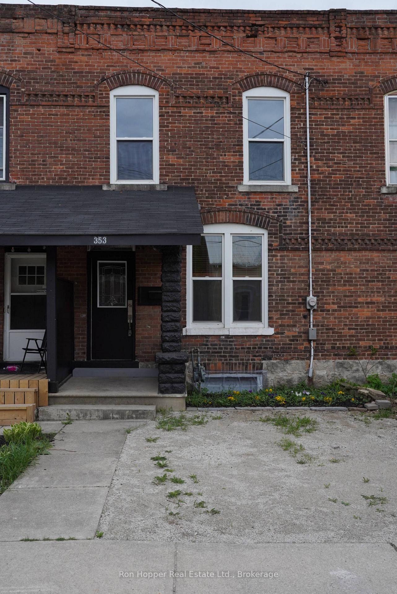 353 11th Street E, Owen Sound — photo 2 of 5