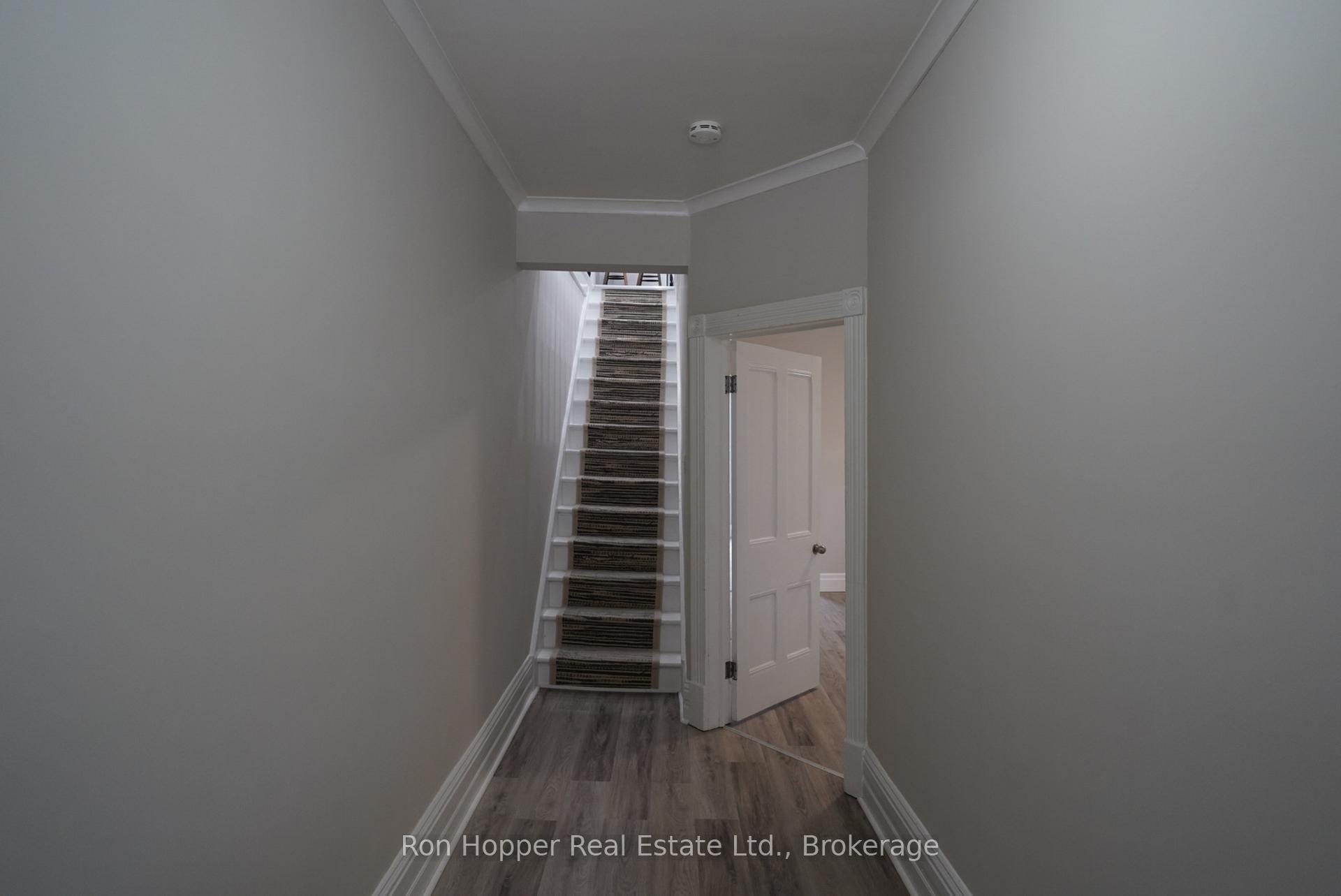 353 11th Street E, Owen Sound — photo 4 of 5