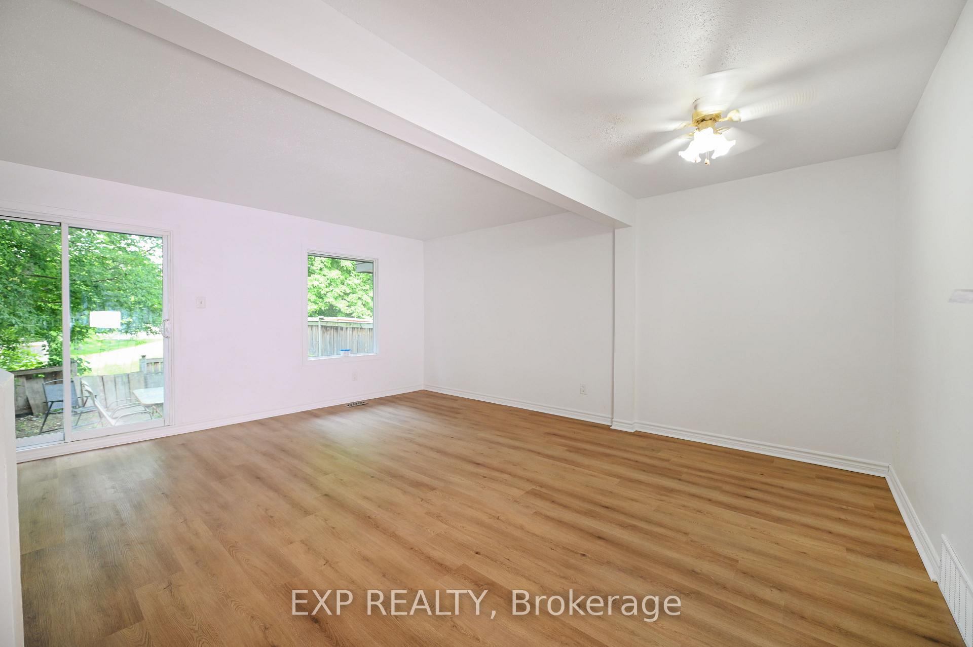 2697 Pimlico Crescent 42, Blossom Park - Airport and Area — photo 3 of 5