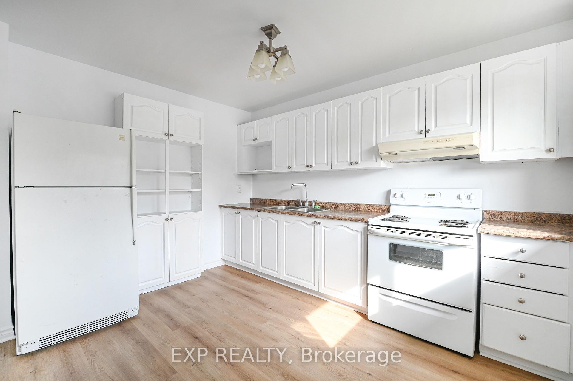 2697 Pimlico Crescent 42, Blossom Park - Airport and Area — photo 5 of 5