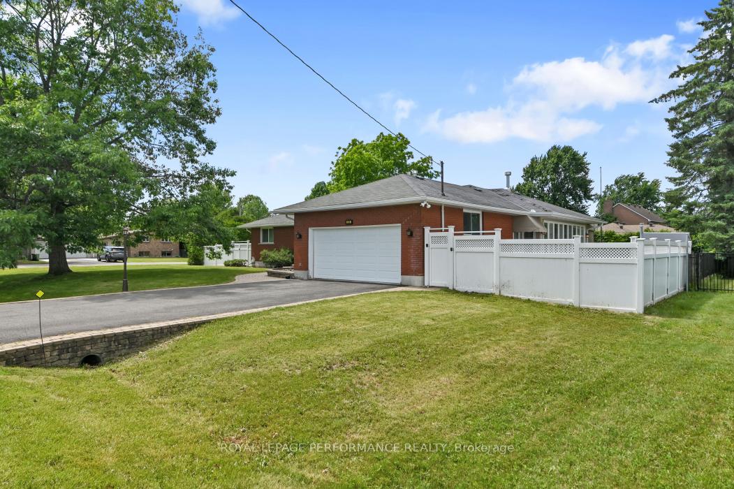 23 Elma Street, Blossom Park - Airport and Area — photo 2 of 5
