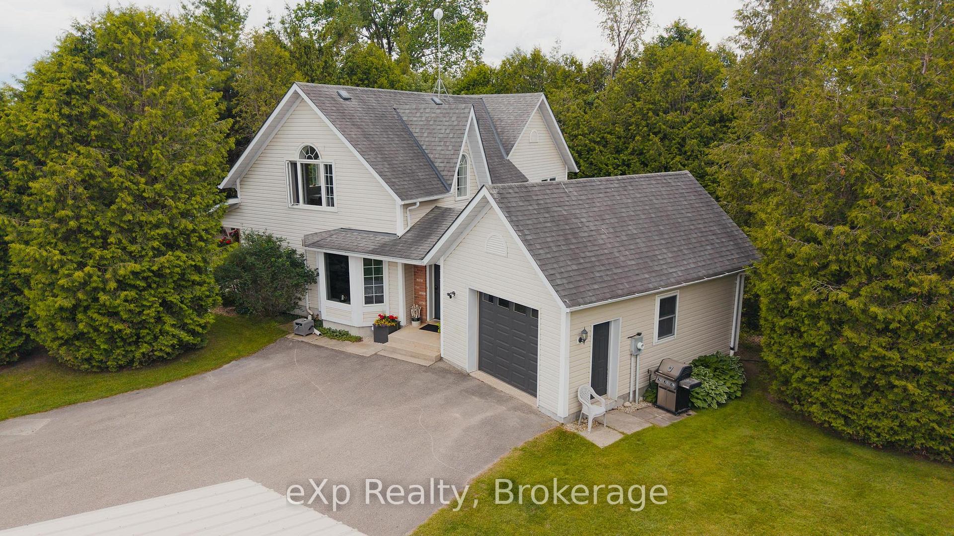 226421 Southgate 22 Road, Southgate — photo 3 of 5
