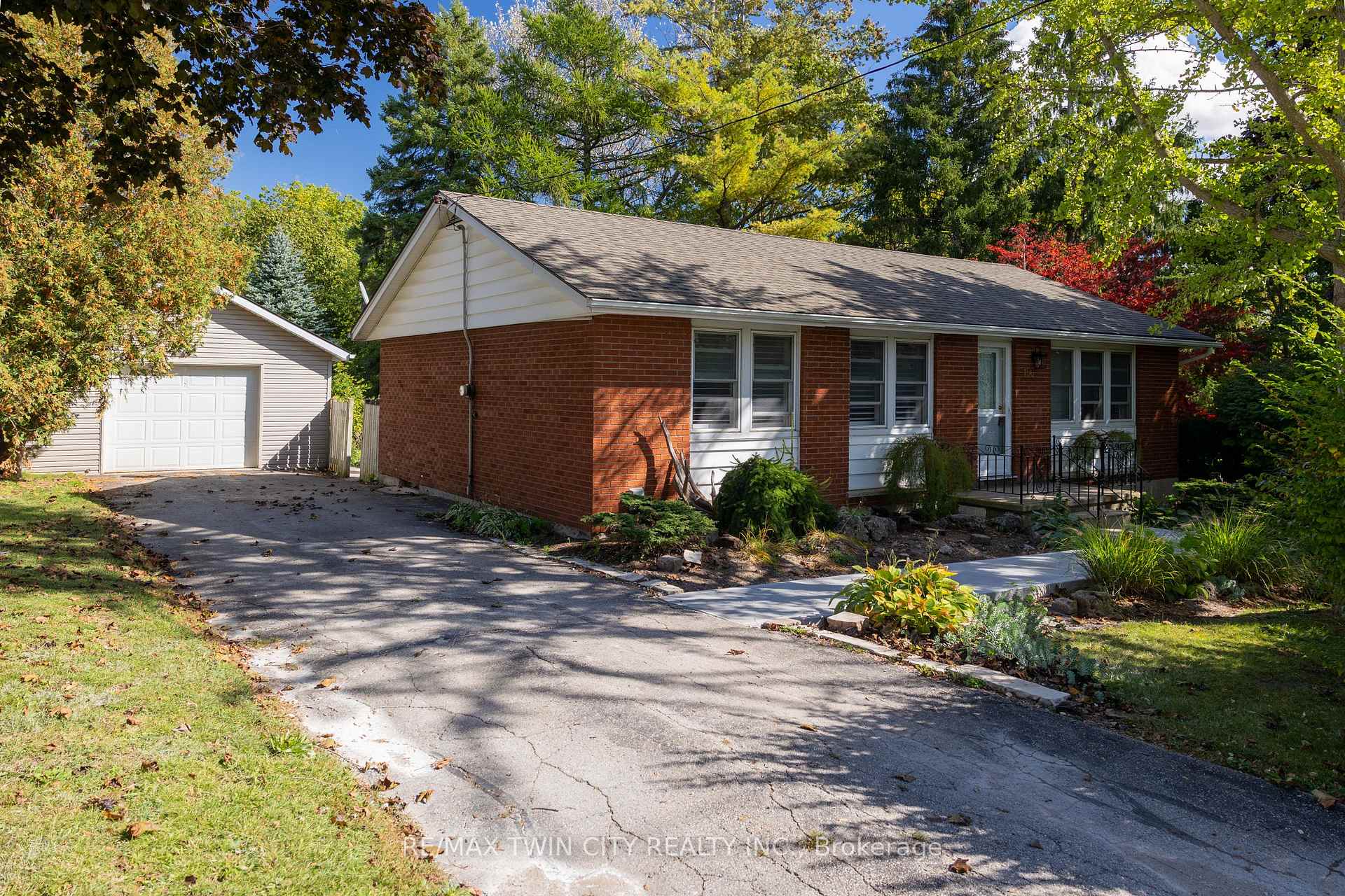 156 MUTUAL Street N, Ingersoll, ON N5C 2A3 — Ingersoll, Ontario