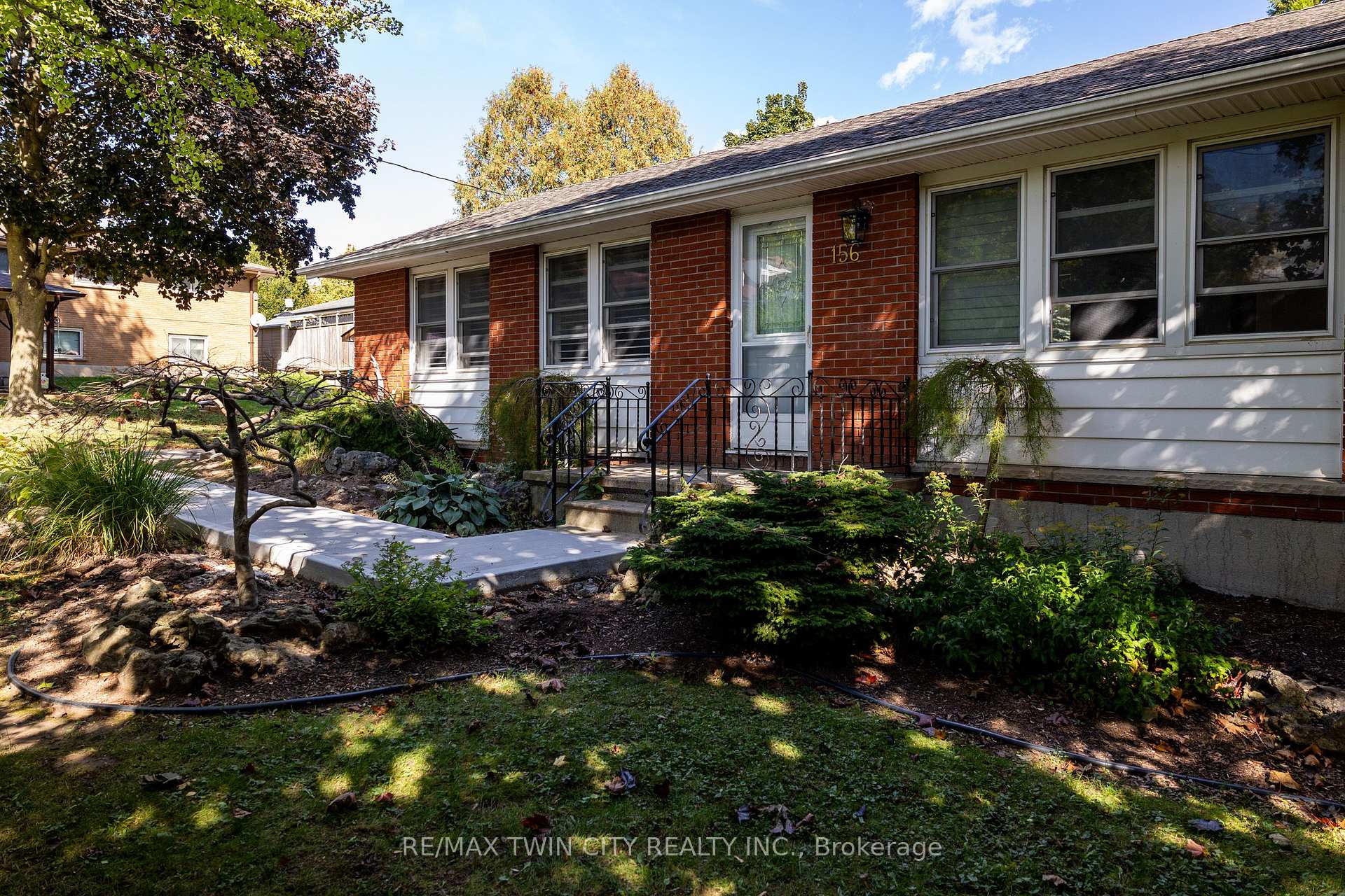 156 MUTUAL Street N, Ingersoll — photo 4 of 5