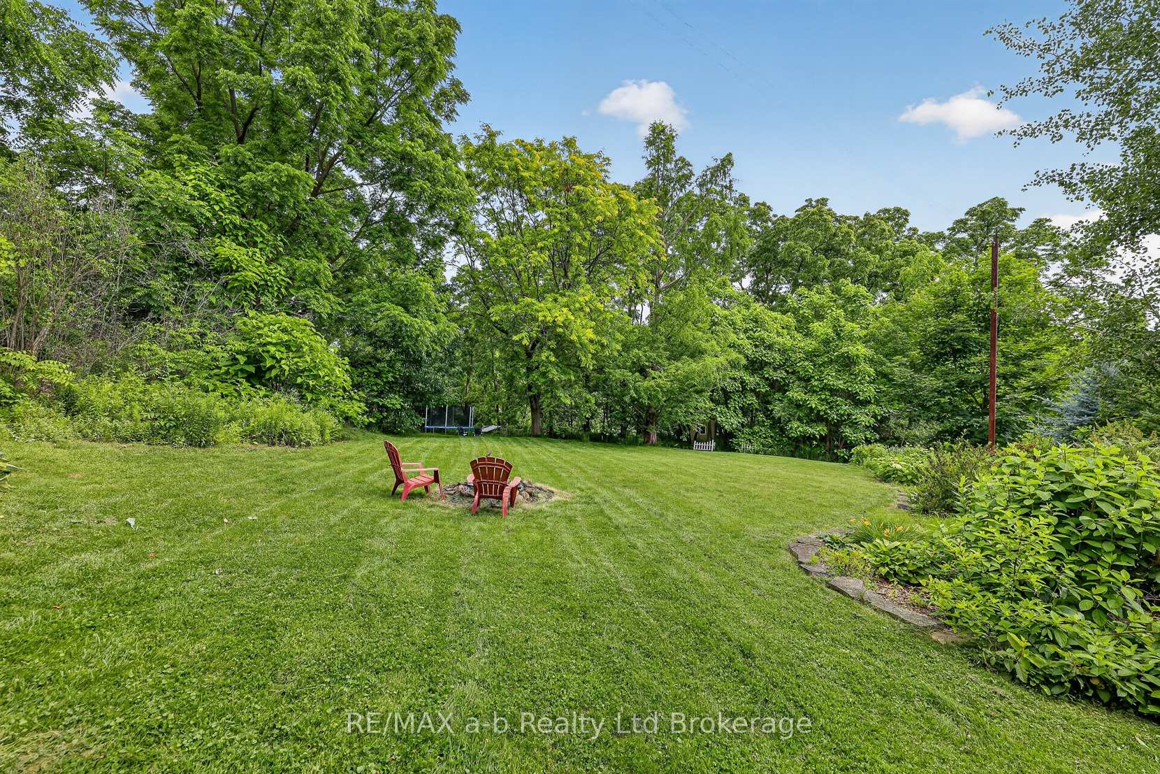 301 Thames Street S, Ingersoll — photo 4 of 5