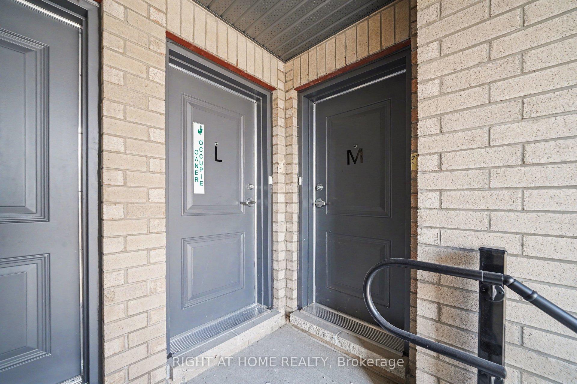 1055 Cedar Creek Drive Building 1, Blossom Park - Airport and Area — photo 4 of 5