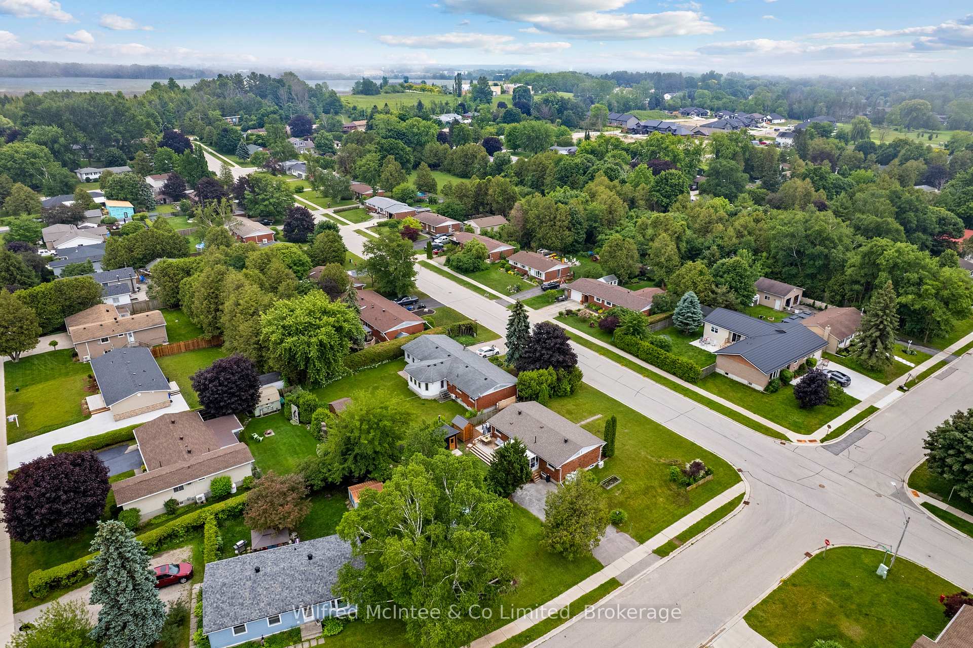 39 Inverlyn Crescent N, Kincardine — photo 4 of 5