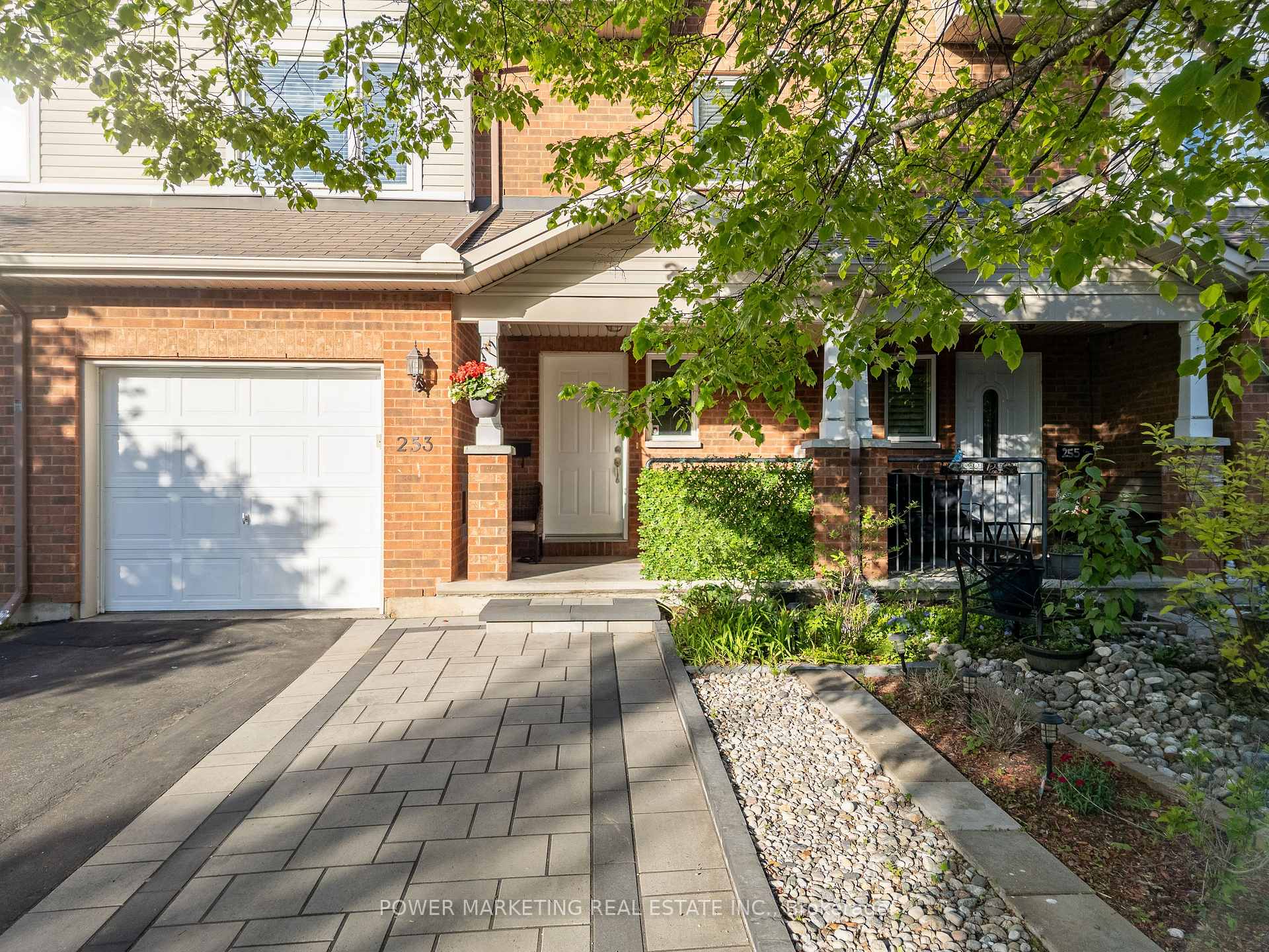 253 Parkin Circle, Blossom Park - Airport and Area — photo 2 of 5