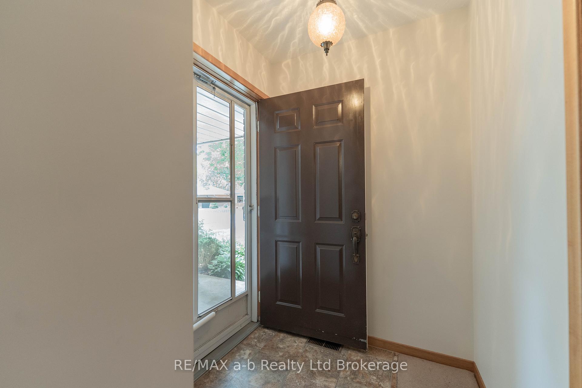 47 Allen Street, Tillsonburg — photo 5 of 5