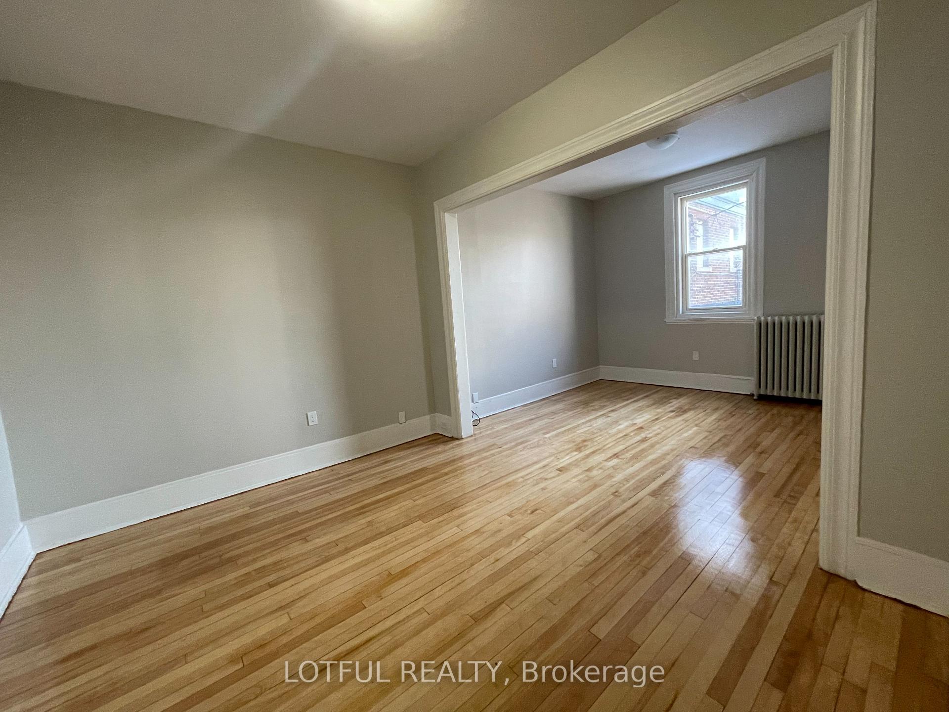 4-1/2 Russell Street E 3, Smiths Falls — photo 3 of 5