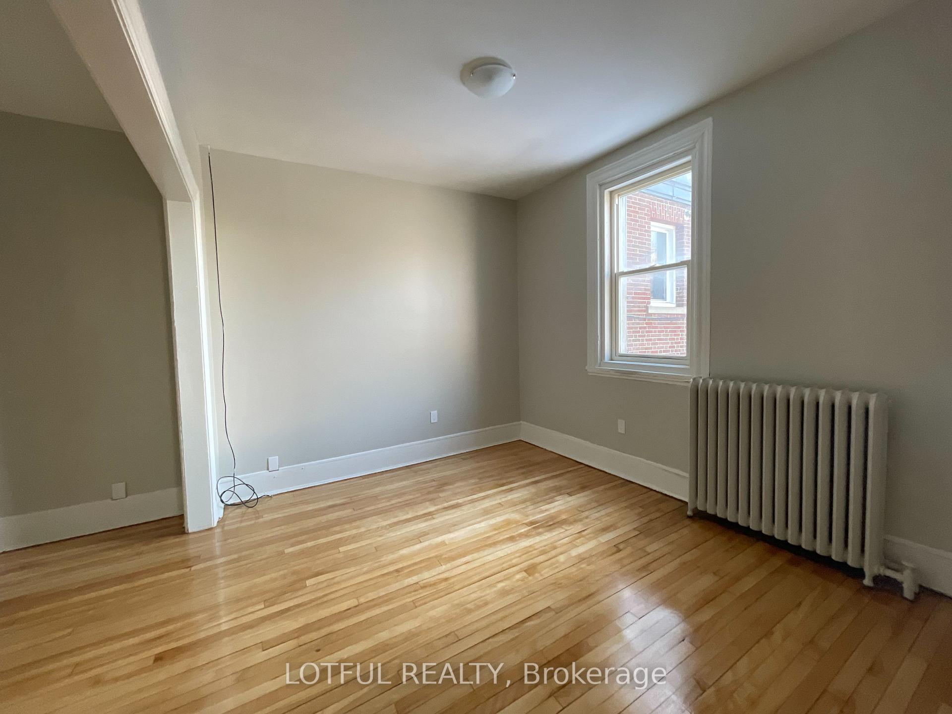 4-1/2 Russell Street E 3, Smiths Falls — photo 5 of 5