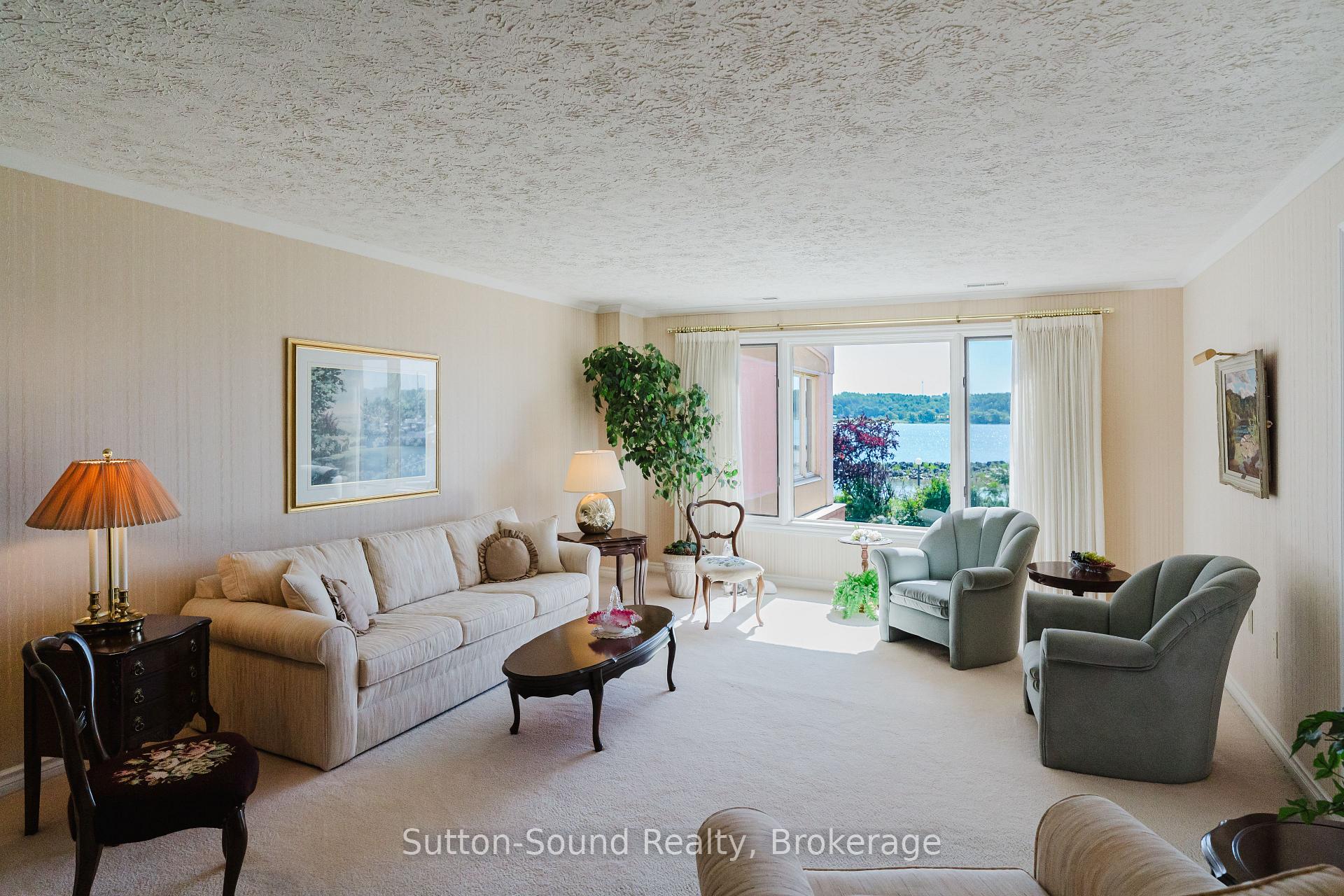 2555 3rd Avenue W 102, Owen Sound — photo 4 of 5