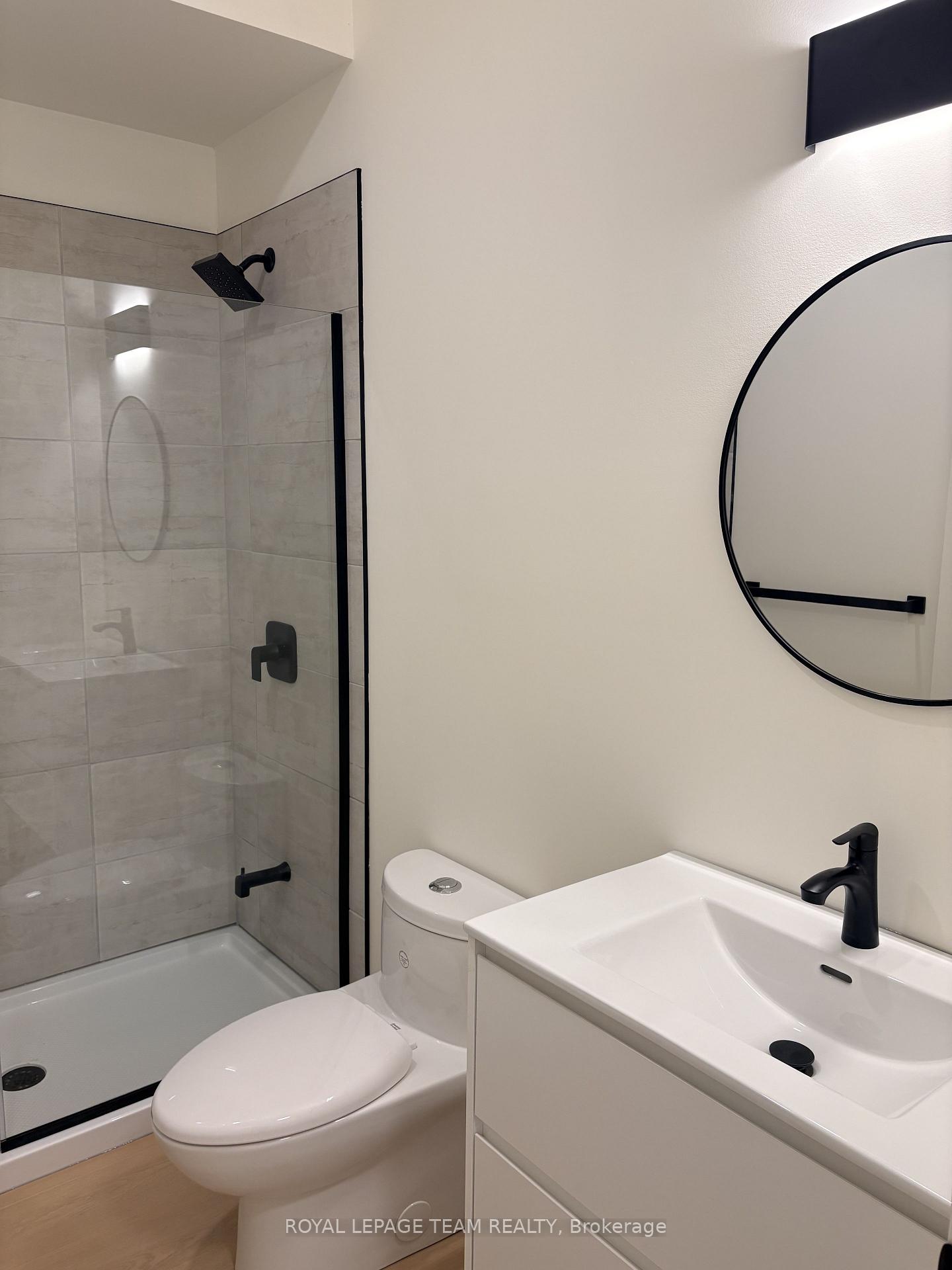243 Bradford Street 1B, Britannia - Lincoln Heights and Area — photo 5 of 5