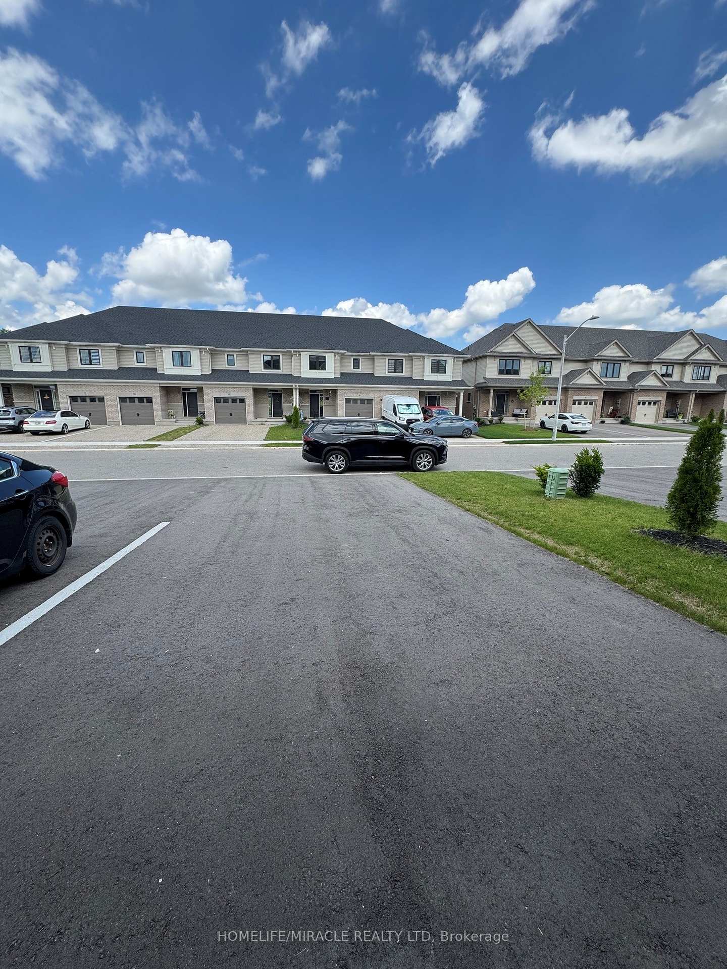 51 Canary Street, Tillsonburg — photo 2 of 5
