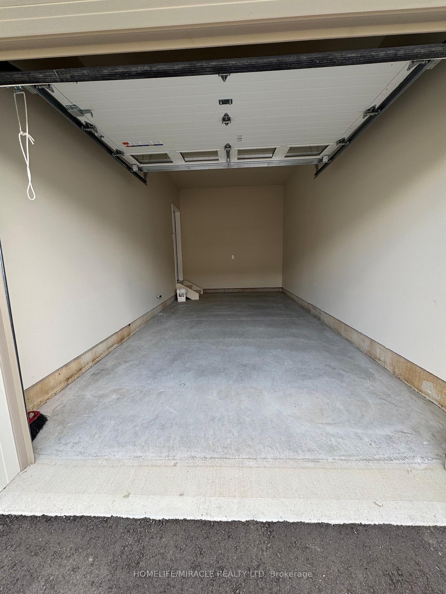 51 Canary Street, Tillsonburg — photo 3 of 5
