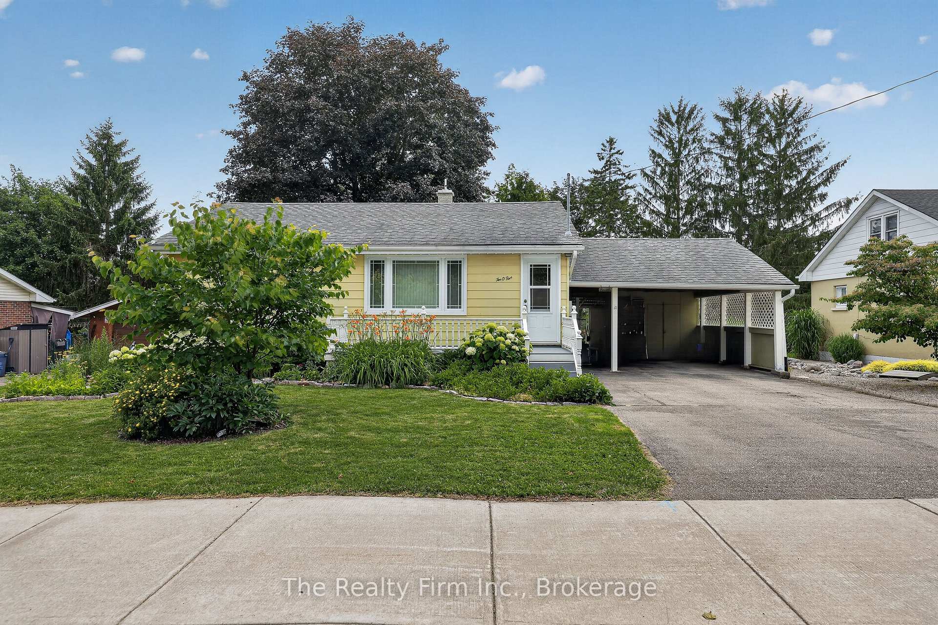 205 George Street, Ingersoll — photo 4 of 5