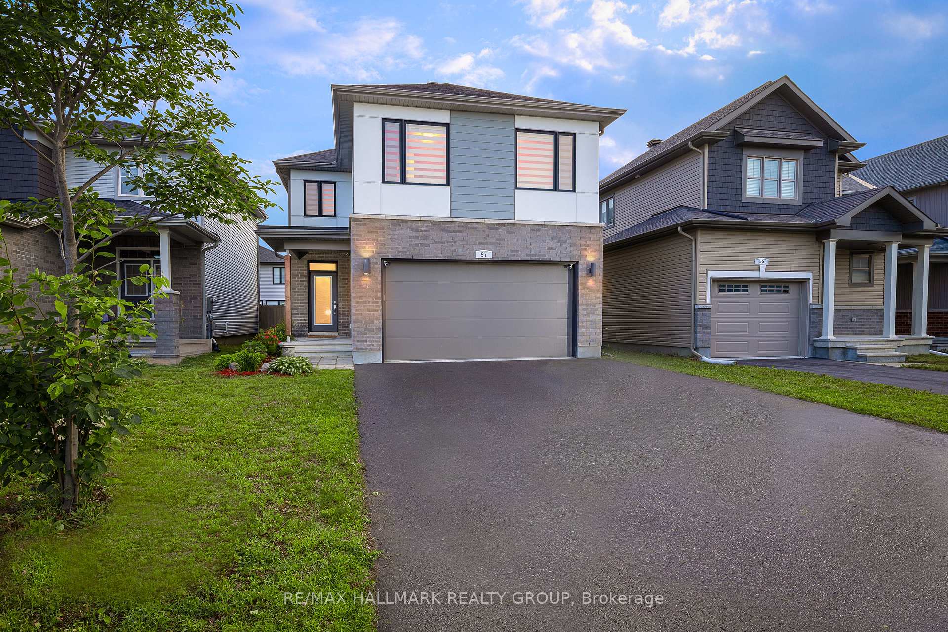 57 Zaatiik Grove, Blossom Park - Airport and Area, ON K1X 0E5 — Blossom Park - Airport and Area, Ontario