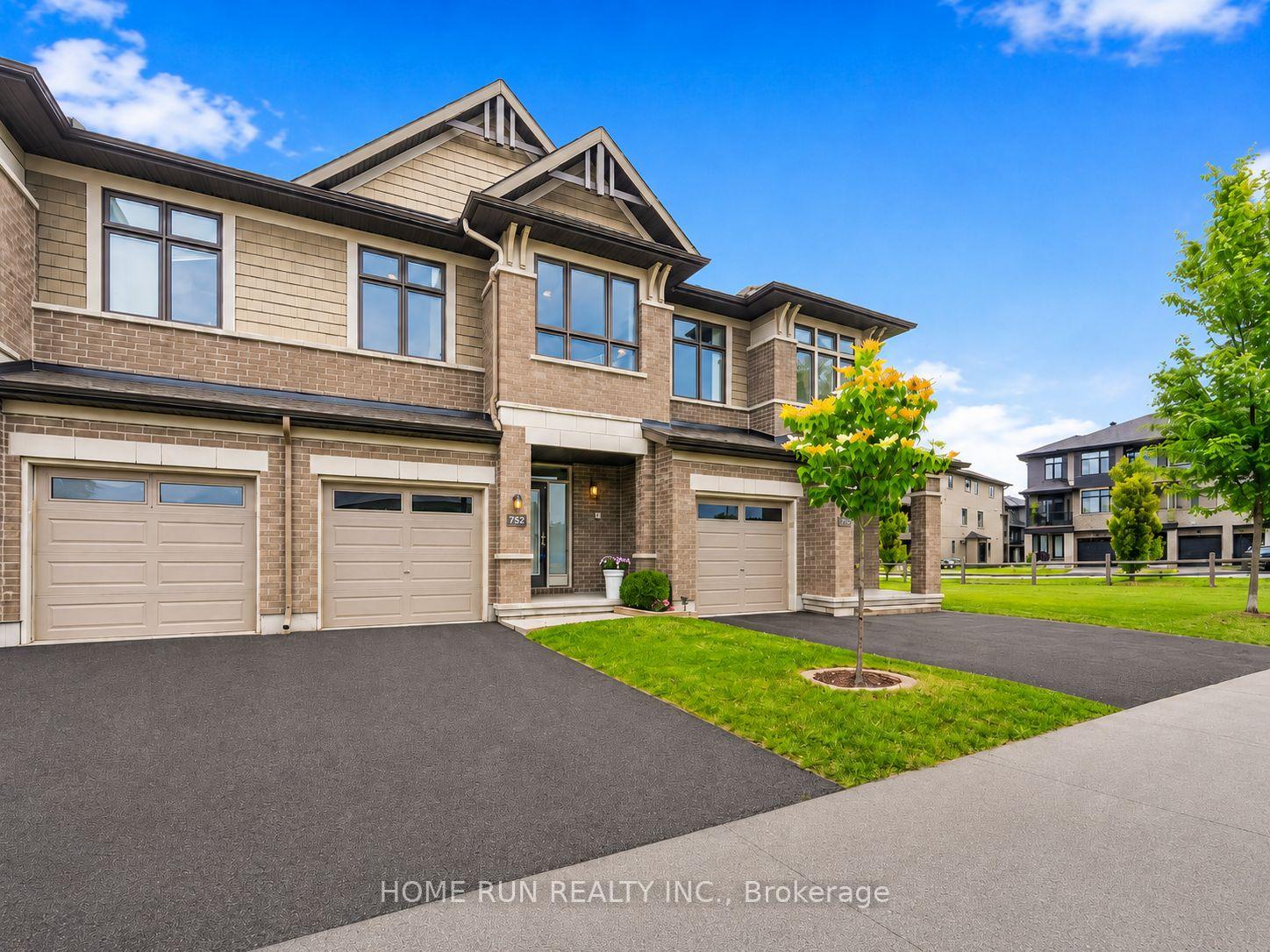 752 Carnelian Crescent, Blossom Park - Airport and Area — photo 2 of 5