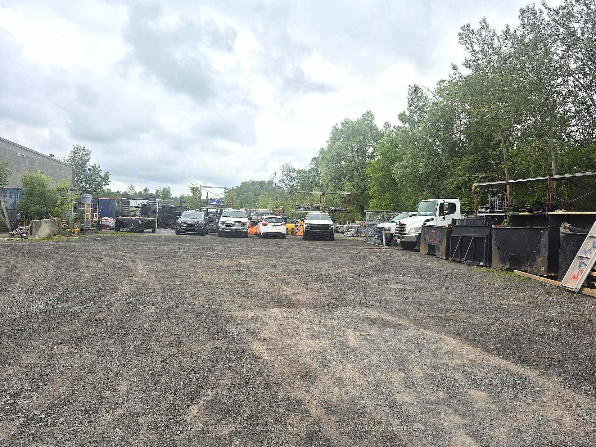 2591 Delzotto Avenue, Blossom Park - Airport and Area — photo 4 of 4