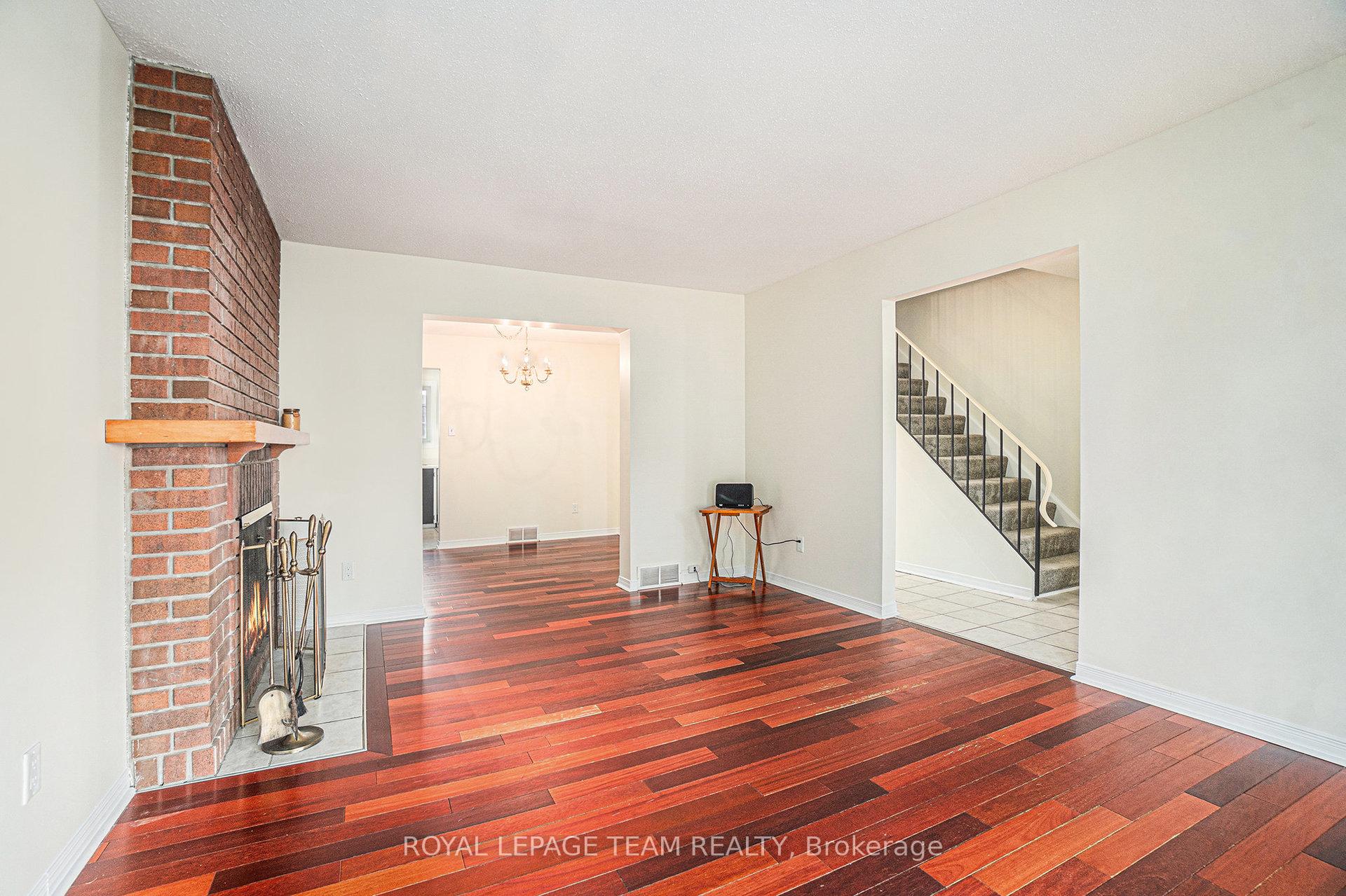 440 Kintyre Private, Mooneys Bay - Carleton Heights and Area — photo 3 of 5