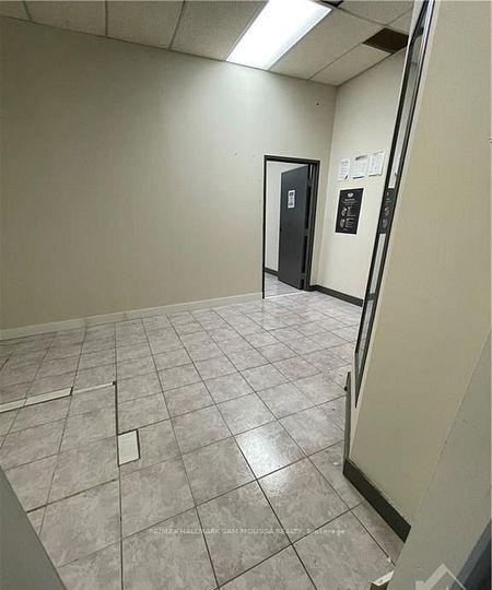 4000 Bridle Path Drive 3, Blossom Park - Airport and Area — photo 5 of 5