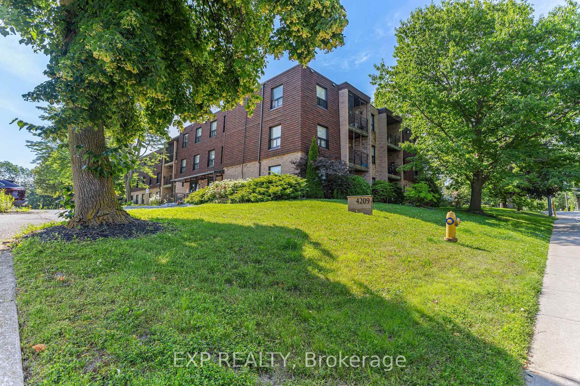 4209 Hixon Street 211, Lincoln, ON L3J 0K2 — Lincoln, Ontario