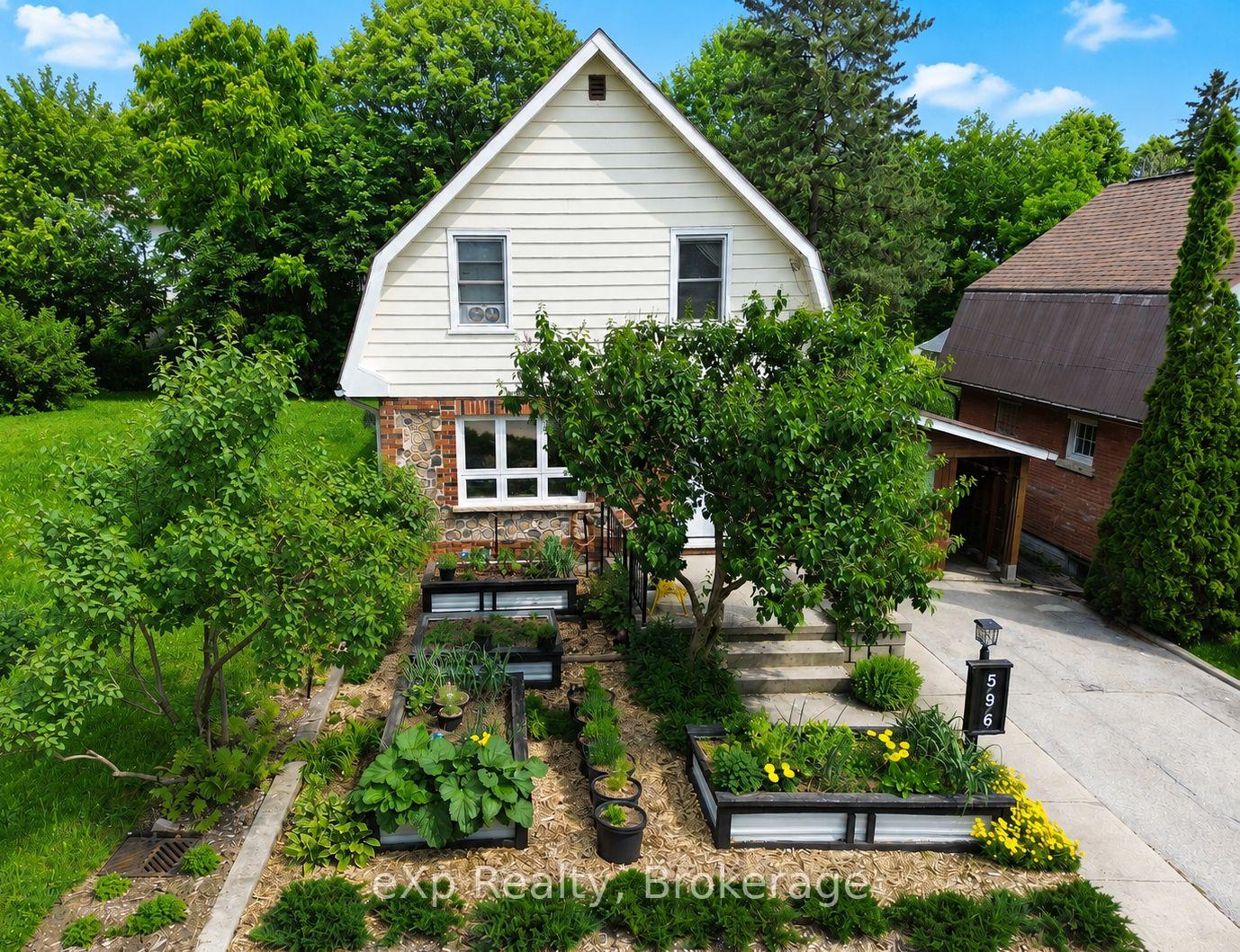 596 13th A Street W, Owen Sound, ON N4K 3X4 — Owen Sound, Ontario