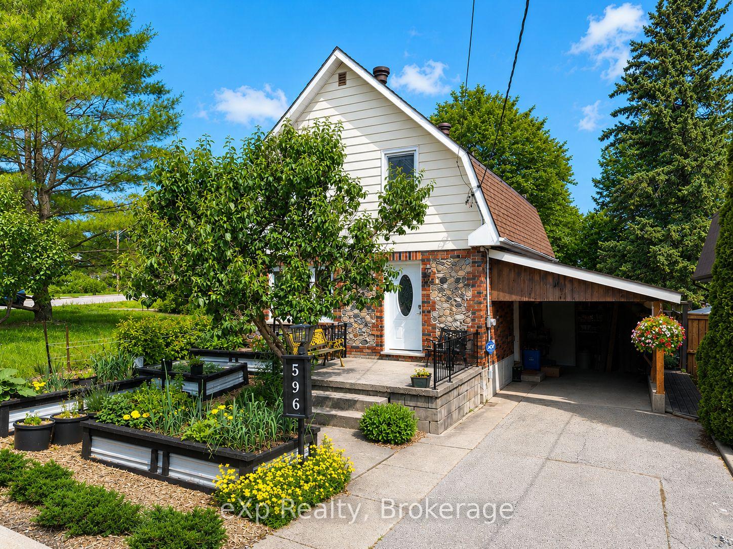 596 13th A Street W, Owen Sound — photo 2 of 5