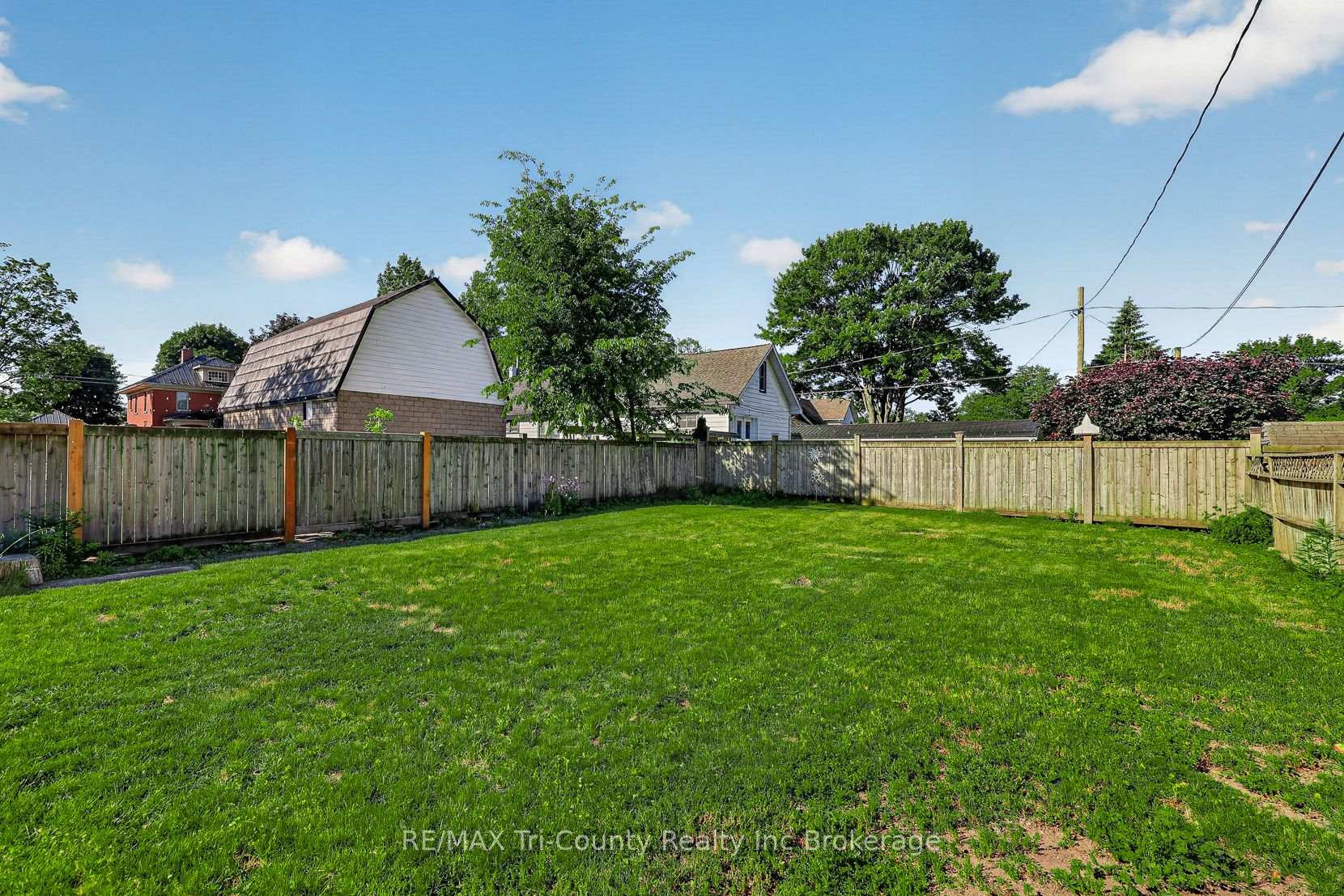 335 Broadway Street, Tillsonburg — photo 5 of 5