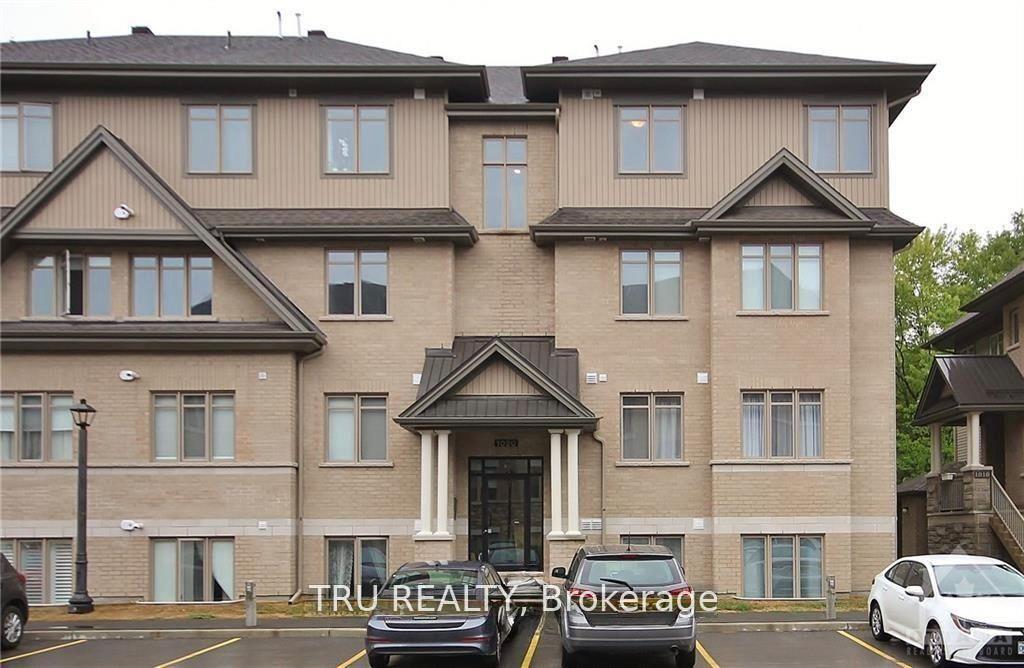 1020 BERYL Private C, Blossom Park - Airport and Area, ON K1V 2M4 — Blossom Park - Airport and Area, Ontario