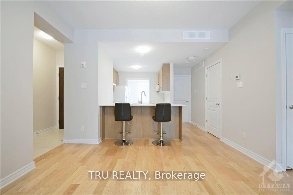 1020 BERYL Private C, Blossom Park - Airport and Area — photo 5 of 5
