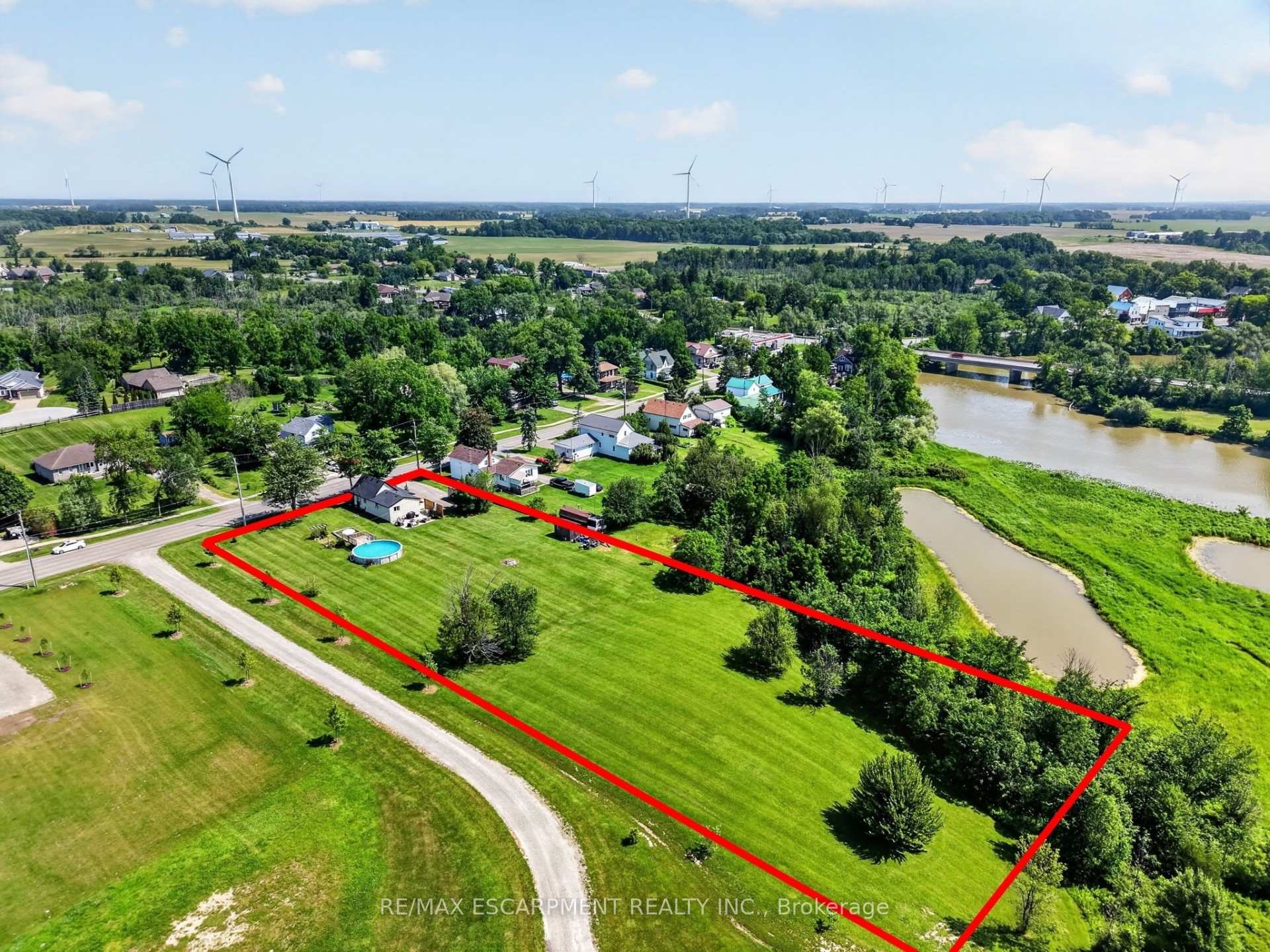 5242 Canborough Road, West Lincoln, ON L0R 2J0 — West Lincoln, Ontario