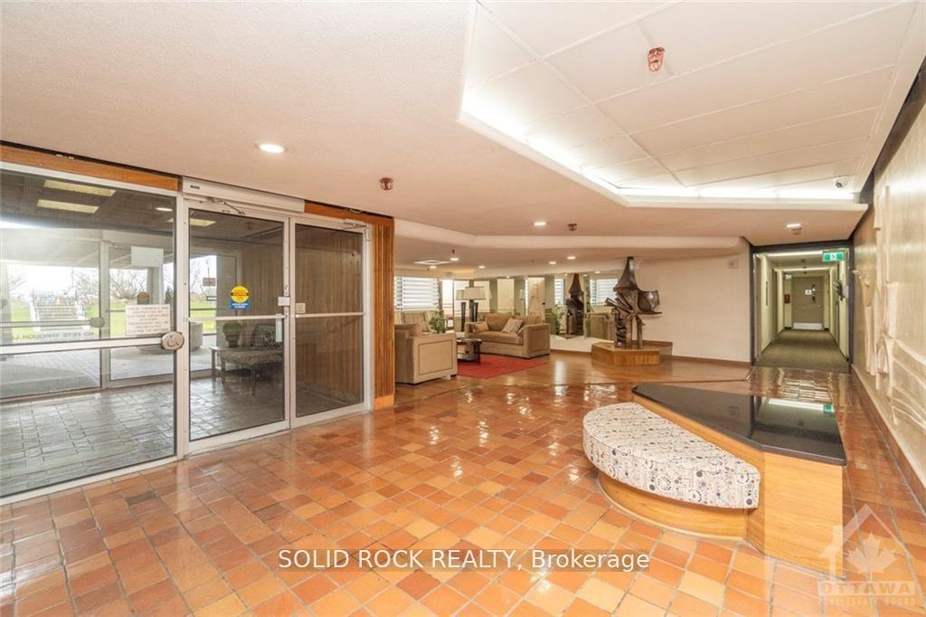 415 Greenview Avenue 309, Britannia - Lincoln Heights and Area — photo 4 of 5