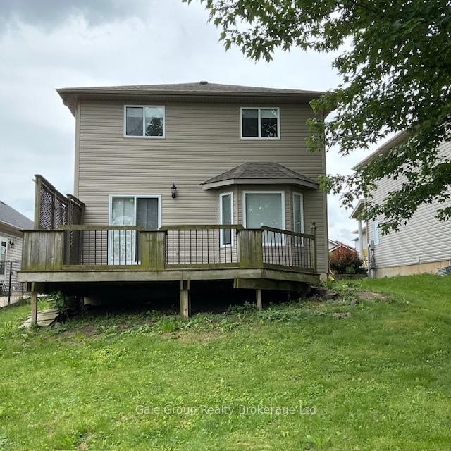61 Kerr Crescent, Ingersoll — photo 2 of 2