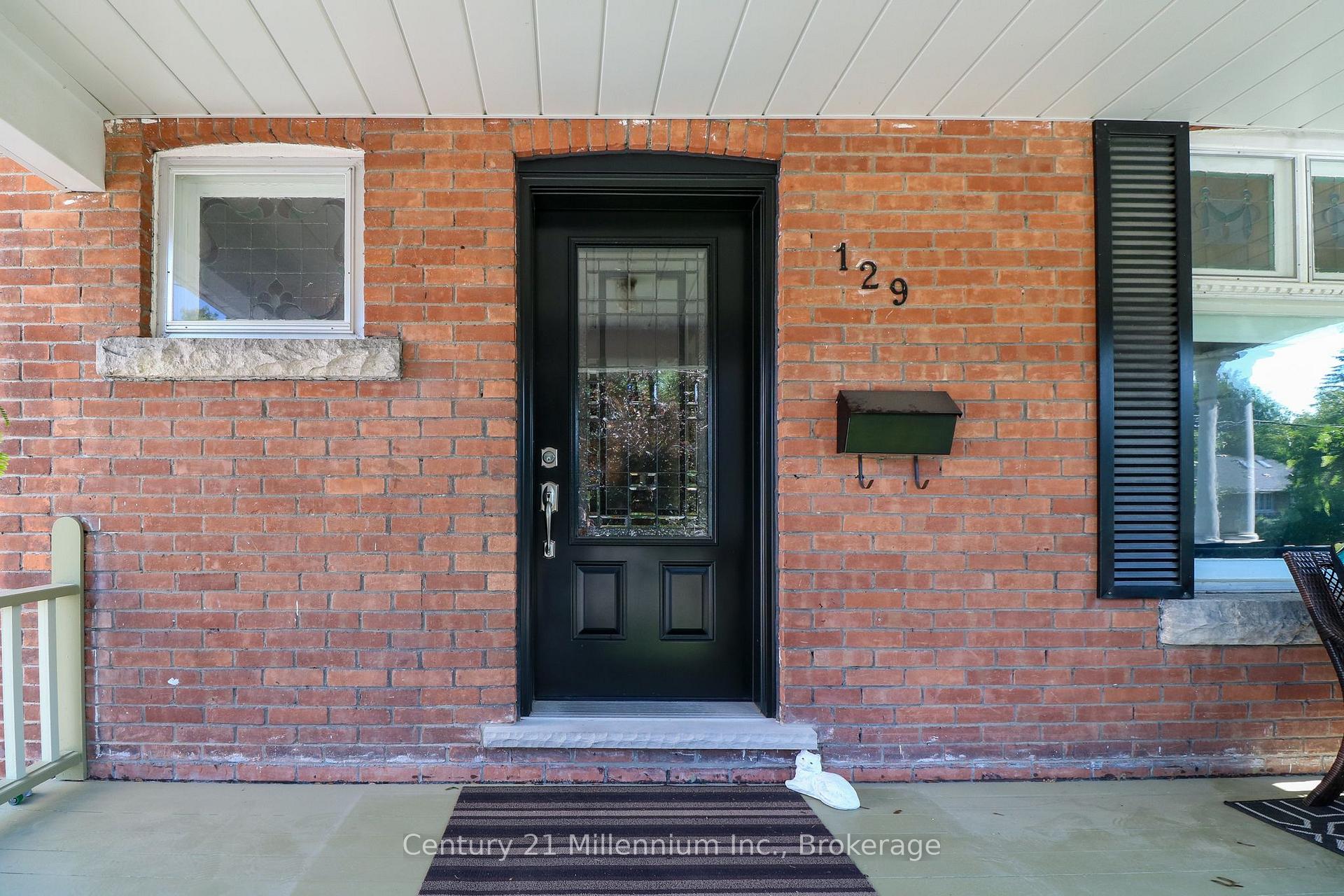 129 4th Street W, Owen Sound — photo 4 of 5
